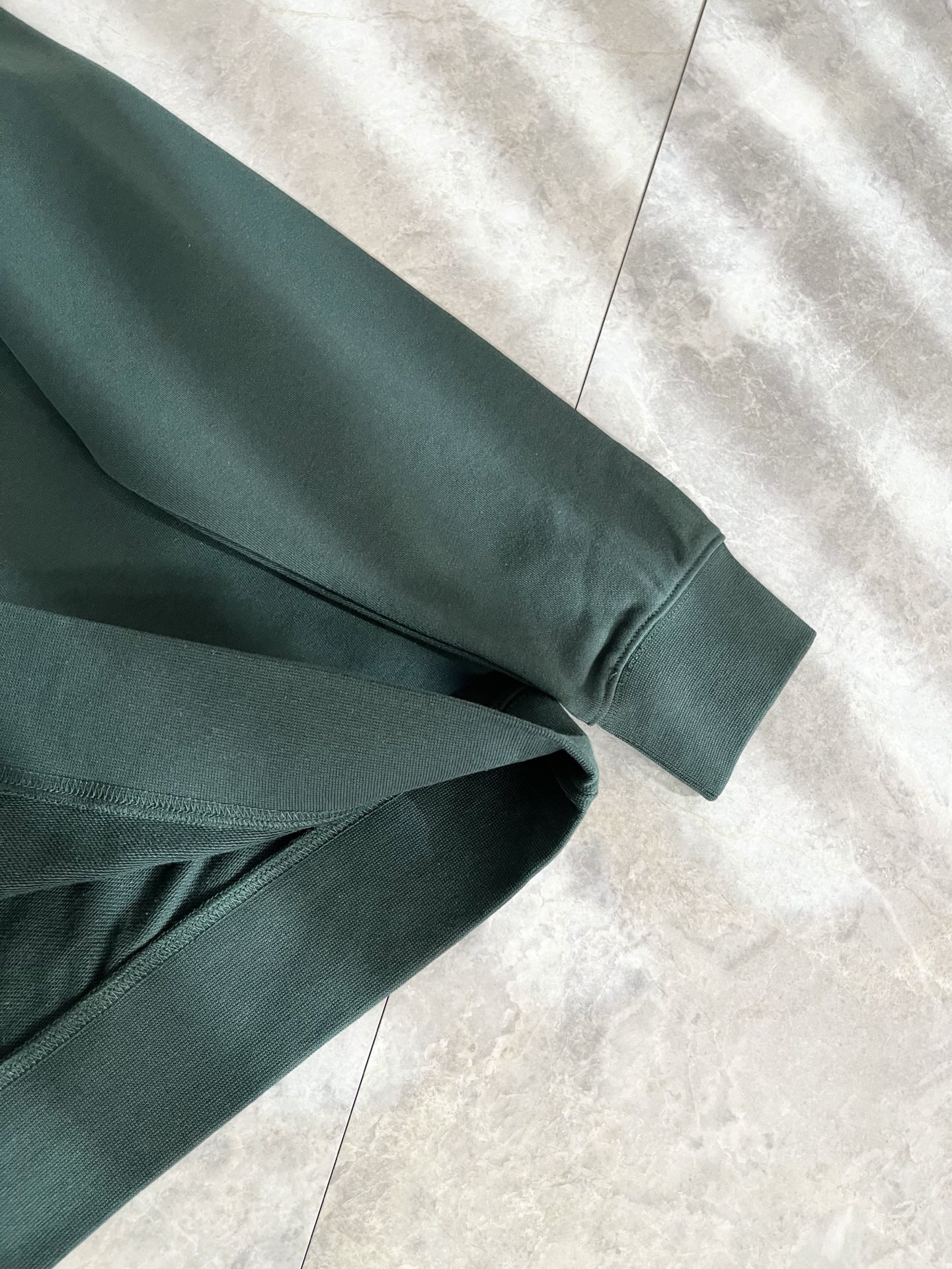 BURBER*Y巴*莉 2025秋冬新款男女同款👫基础休闲百搭棉质圆领卫衣，男女同款卫衣！贸易公司渠道稀