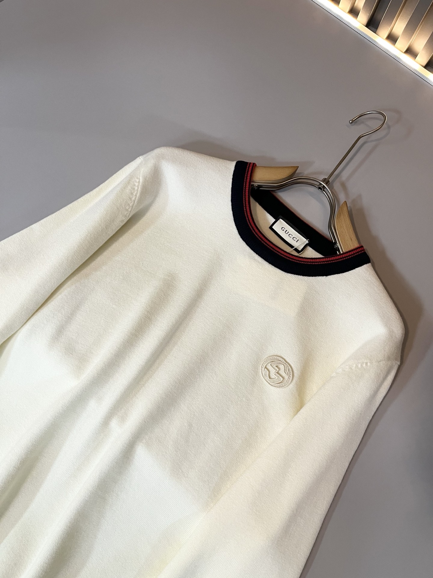 GUC*I 古家 2025秋冬新款男女同款👫 针织羊毛衫，胸前标志logo刺绣设计！贸易公司渠道稀出，同