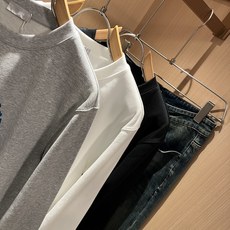 Dio*迪家 2025秋冬新款男女同款👫长袖卫衣,专柜同步发售!定制专属纯棉面料卫衣,定制原版工艺螺纹, Dio*迪家 2025秋冬新款男女同款👫长袖卫衣,专柜同步发售!定制专属纯棉面料卫衣,定制原版工艺螺纹,