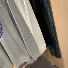Dio*迪家 2025秋冬新款男女同款👫长袖卫衣,专柜同步发售!定制专属纯棉面料卫衣,定制原版工艺螺纹, Dio*迪家 2025秋冬新款男女同款👫长袖卫衣,专柜同步发售!定制专属纯棉面料卫衣,定制原版工艺螺纹,