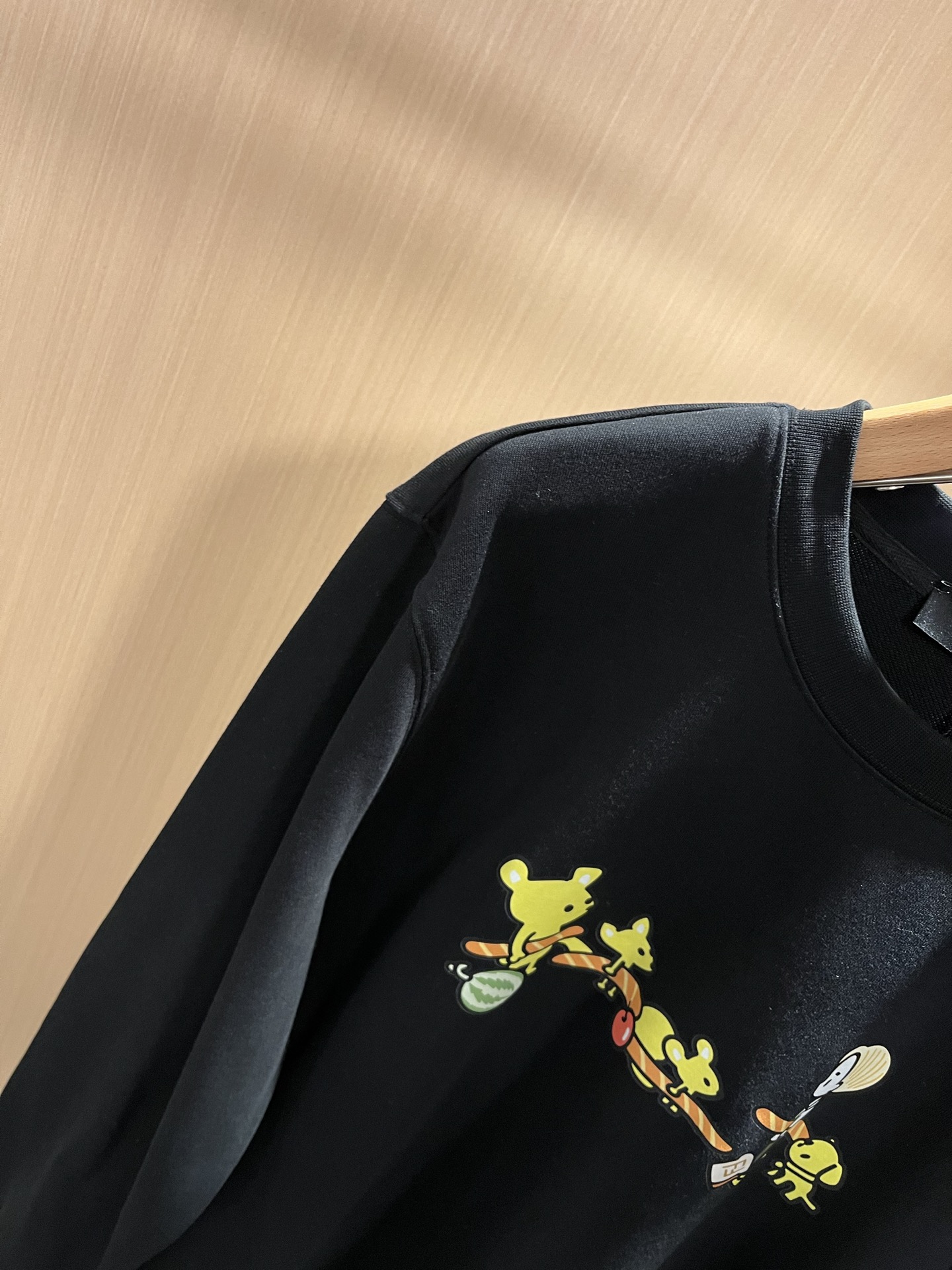 FEN*I 芬*迪2025秋冬新款FD家族男女同款小怪兽卫衣，男女同款👫百搭。意大利原厂订单，FD家族人