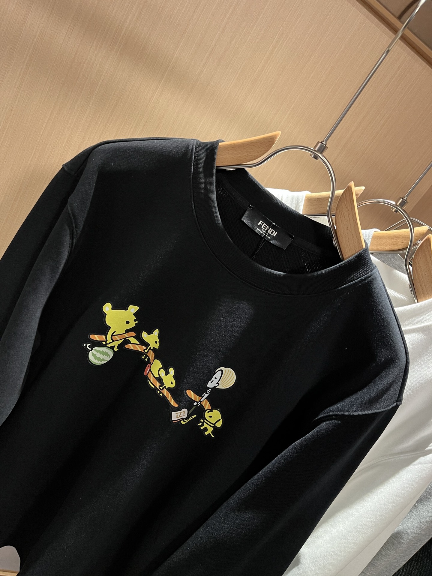 FEN*I 芬*迪2025秋冬新款FD家族男女同款小怪兽卫衣，男女同款👫百搭。意大利原厂订单，FD家族人