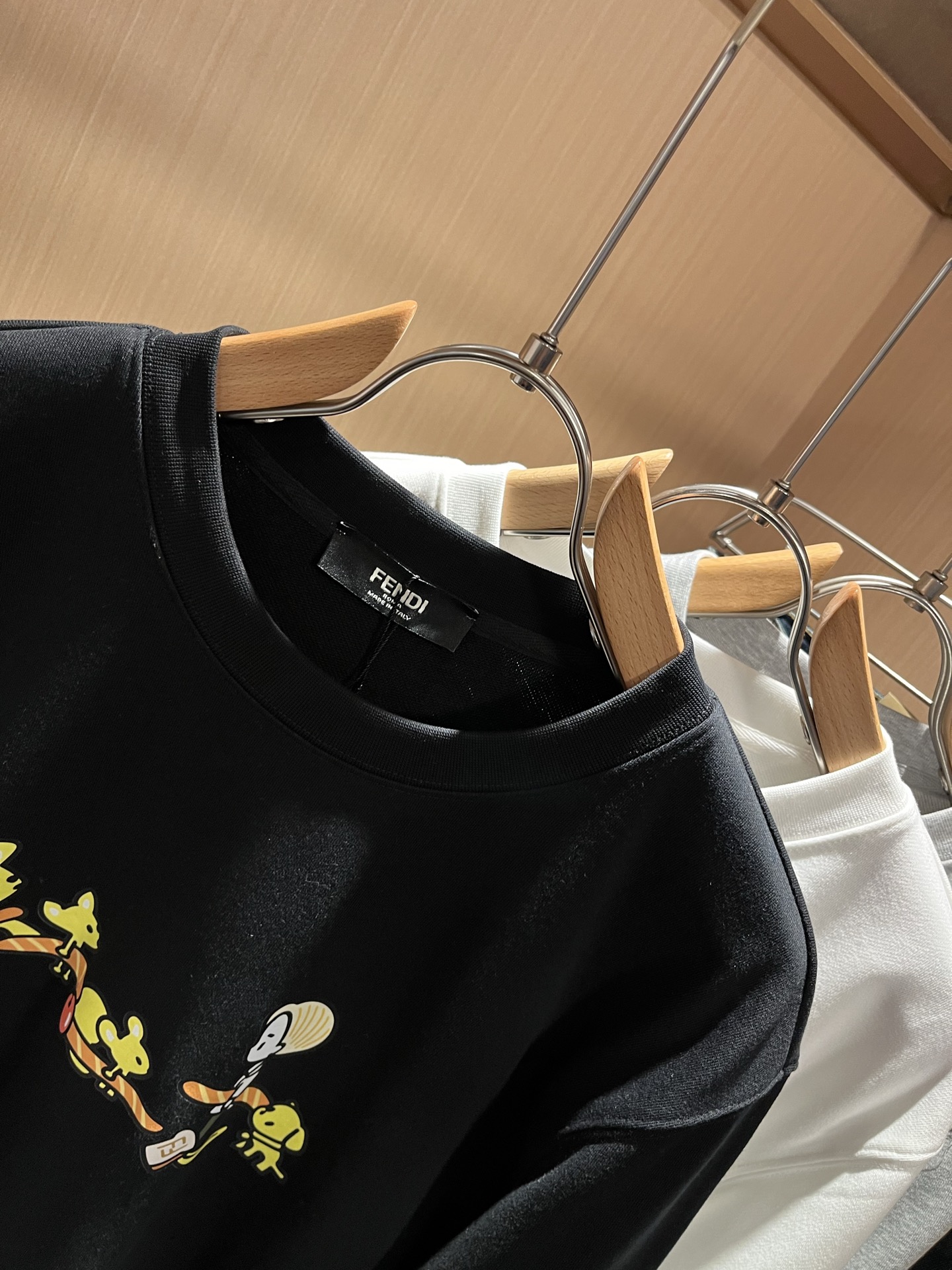 FEN*I 芬*迪2025秋冬新款FD家族男女同款小怪兽卫衣，男女同款👫百搭。意大利原厂订单，FD家族人