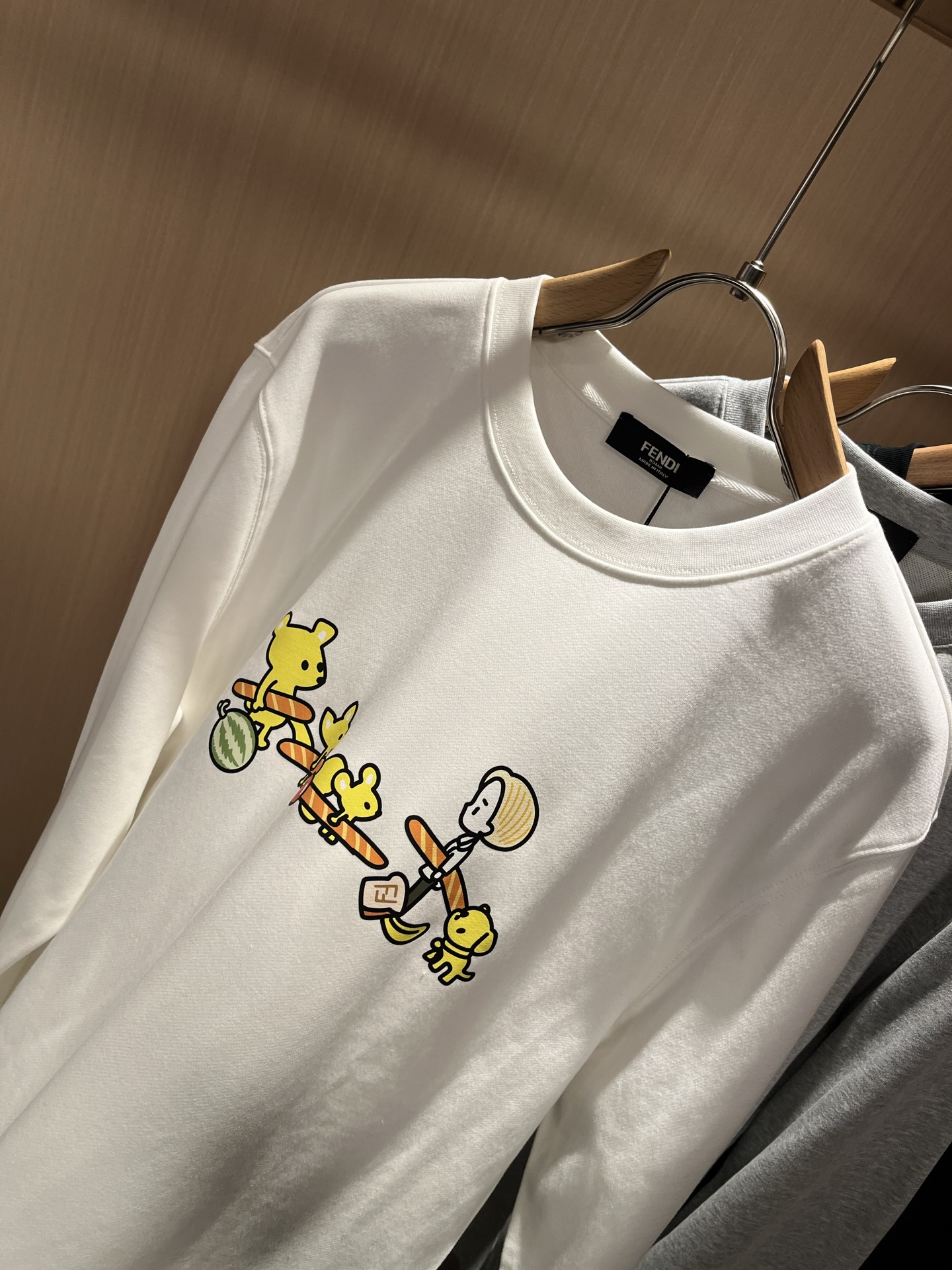 FEN*I 芬*迪2025秋冬新款FD家族男女同款小怪兽卫衣，男女同款👫百搭。意大利原厂订单，FD家族人