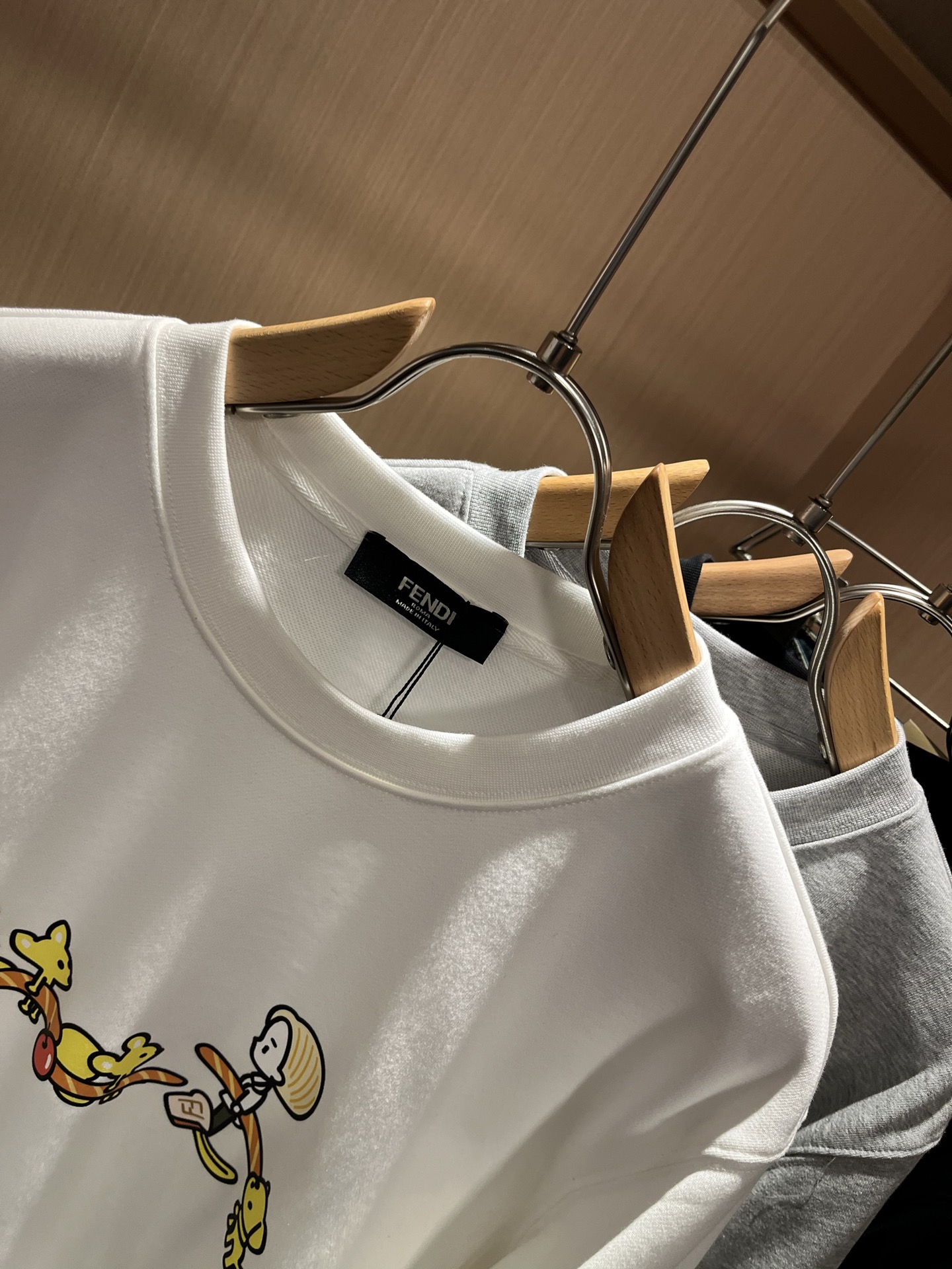 FEN*I 芬*迪2025秋冬新款FD家族男女同款小怪兽卫衣，男女同款👫百搭。意大利原厂订单，FD家族人