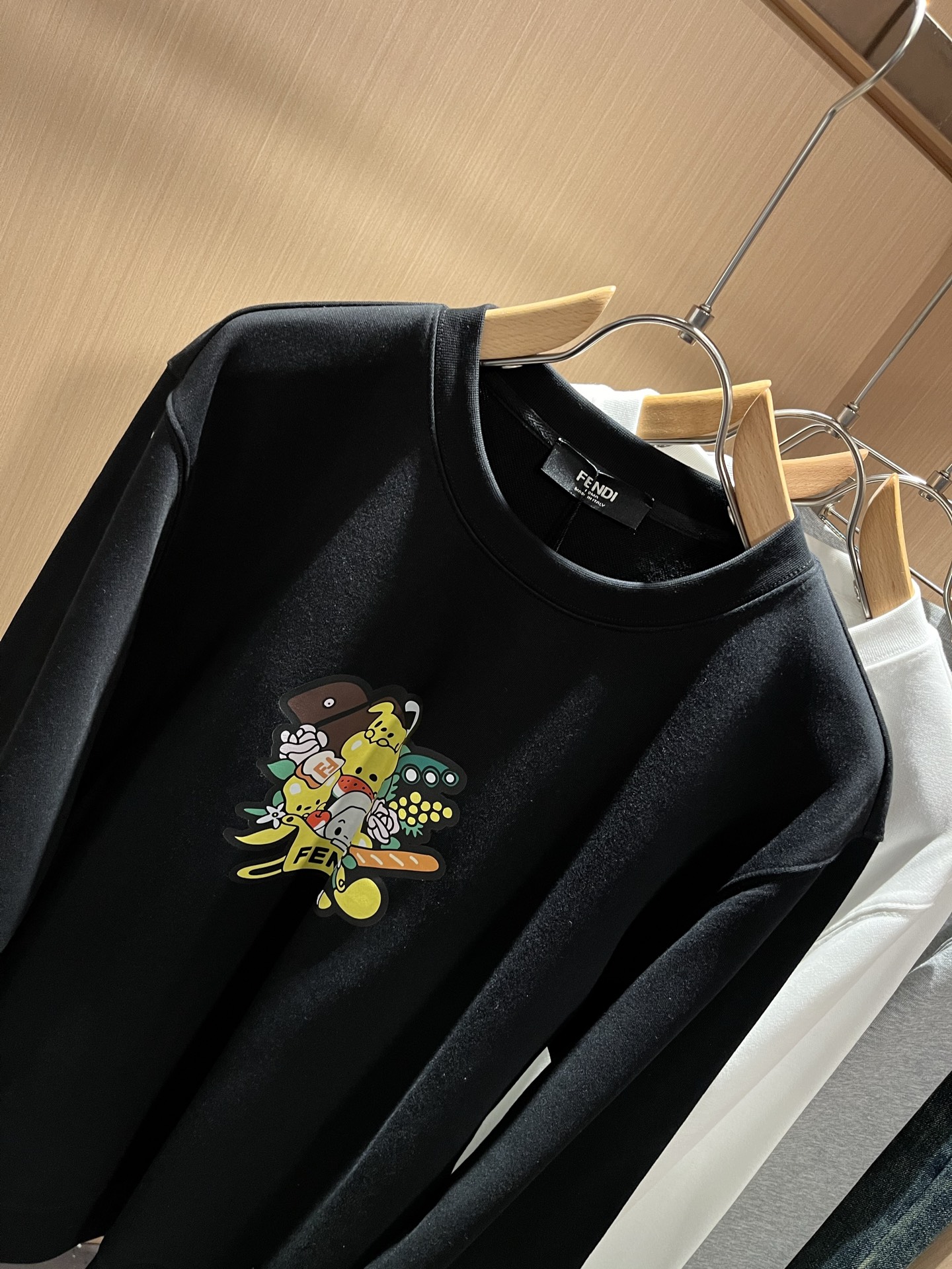 FEN*I 芬*迪2025秋冬新款FD家族男女同款小怪兽卫衣，男女同款👫百搭。意大利原厂订单，FD家族人