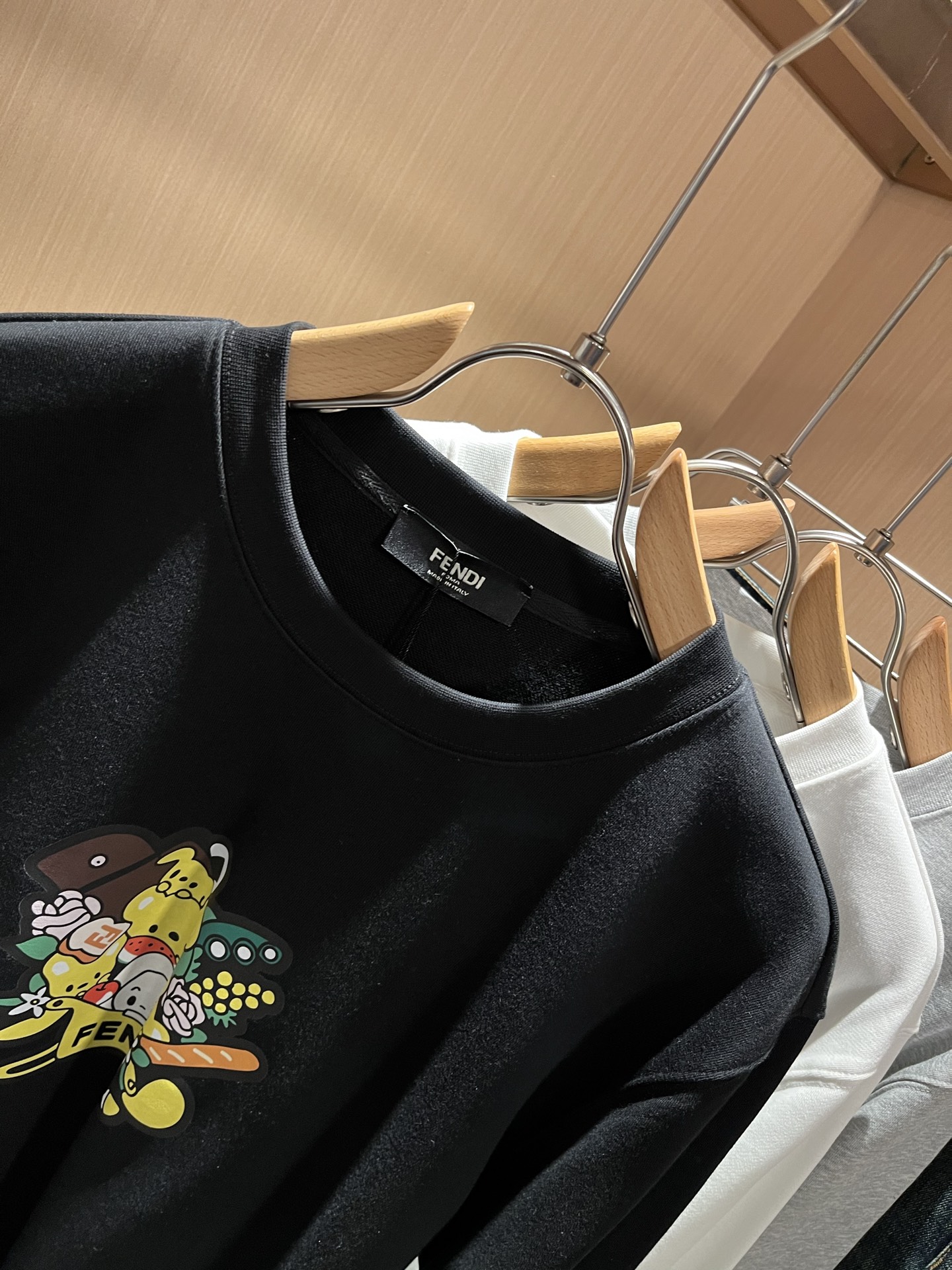 FEN*I 芬*迪2025秋冬新款FD家族男女同款小怪兽卫衣，男女同款👫百搭。意大利原厂订单，FD家族人