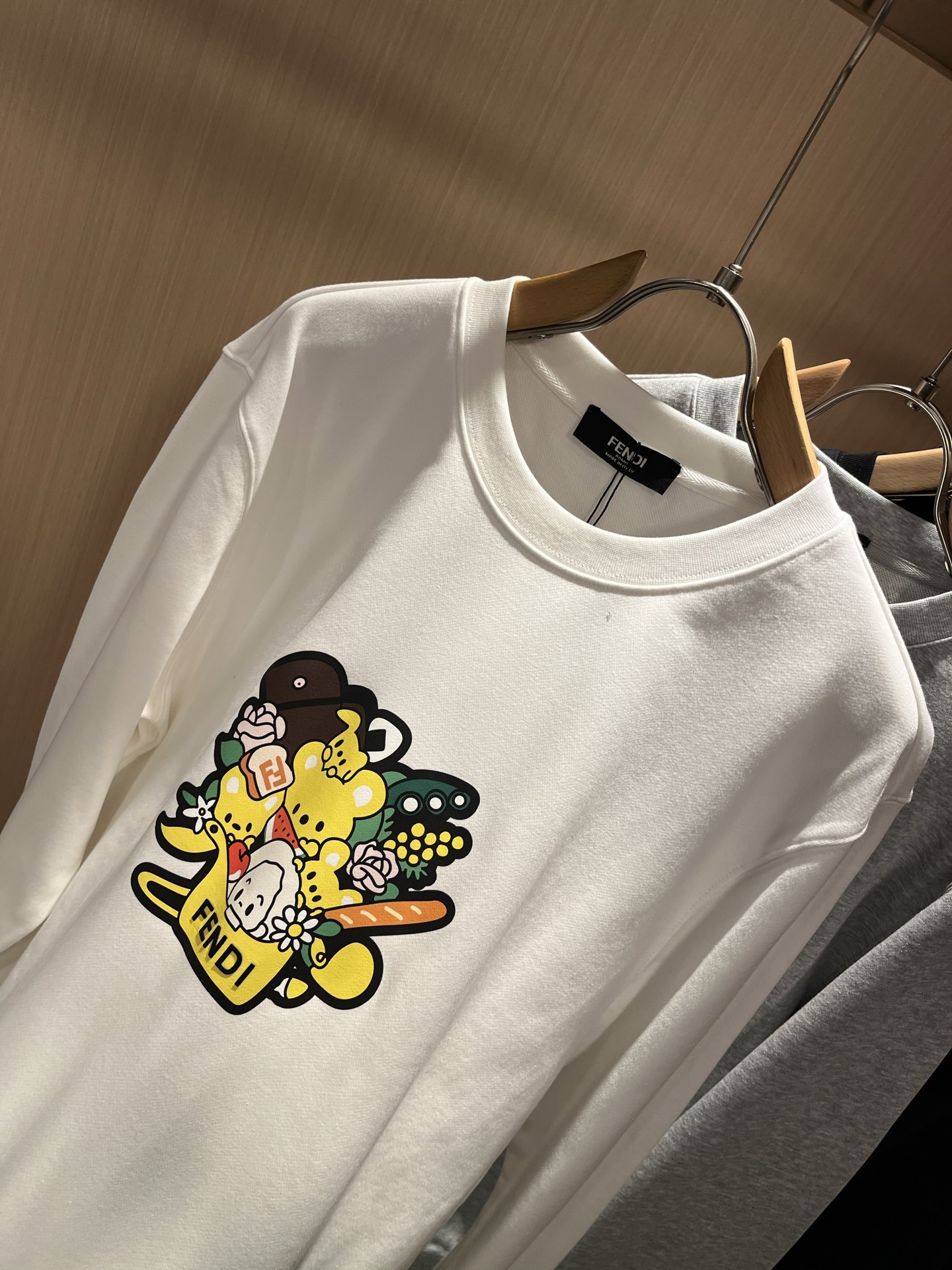 FEN*I 芬*迪2025秋冬新款FD家族男女同款小怪兽卫衣，男女同款👫百搭。意大利原厂订单，FD家族人