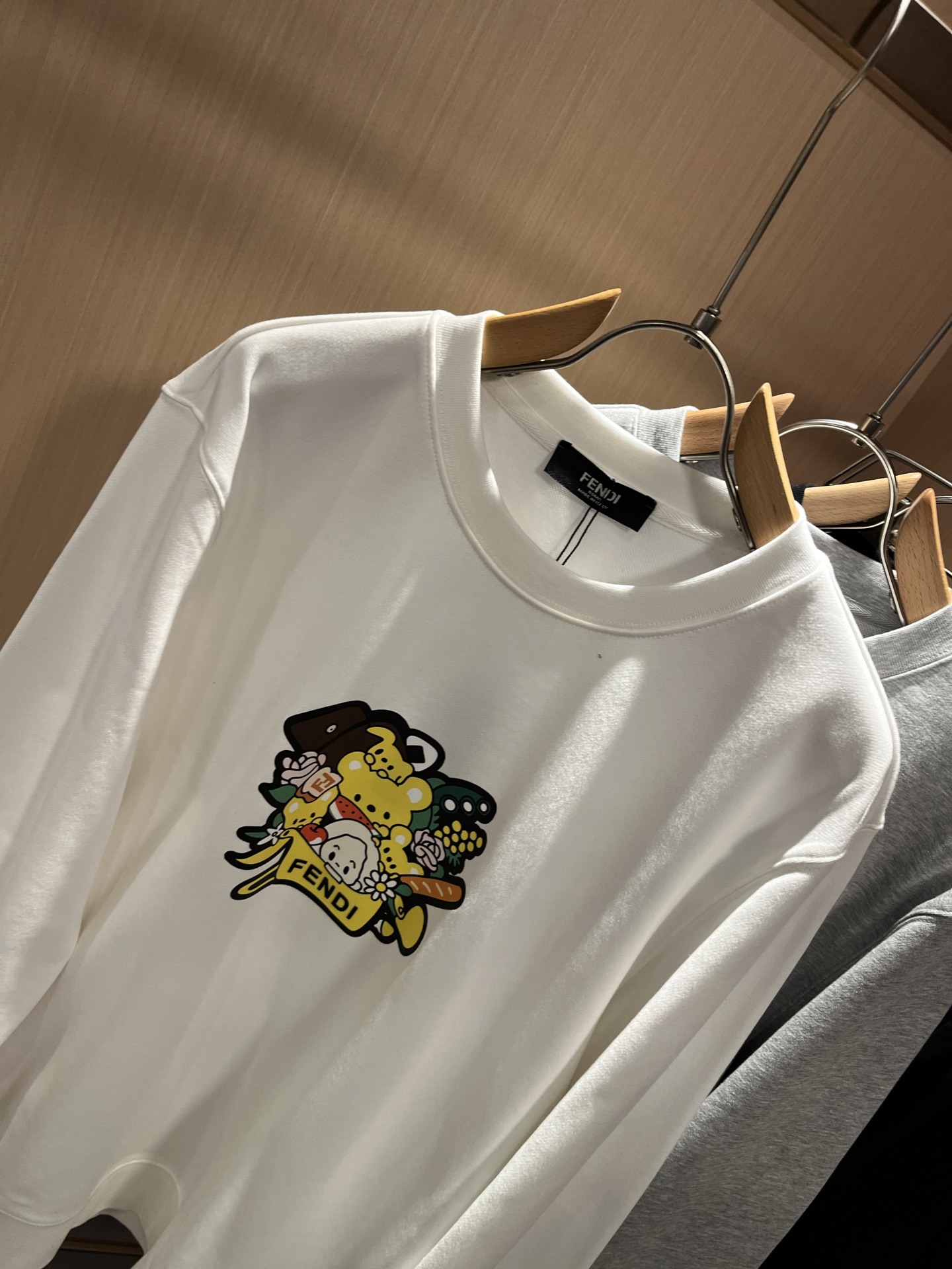 FEN*I 芬*迪2025秋冬新款FD家族男女同款小怪兽卫衣，男女同款👫百搭。意大利原厂订单，FD家族人