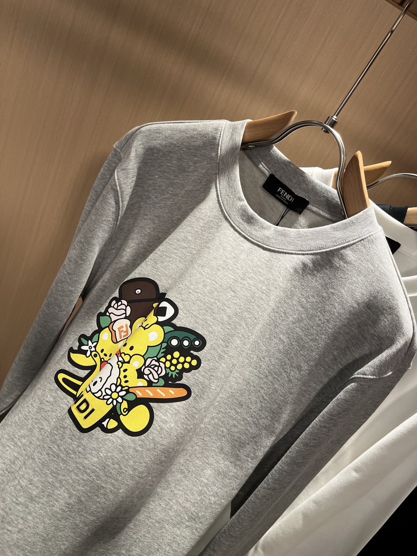 FEN*I 芬*迪2025秋冬新款FD家族男女同款小怪兽卫衣，男女同款👫百搭。意大利原厂订单，FD家族人