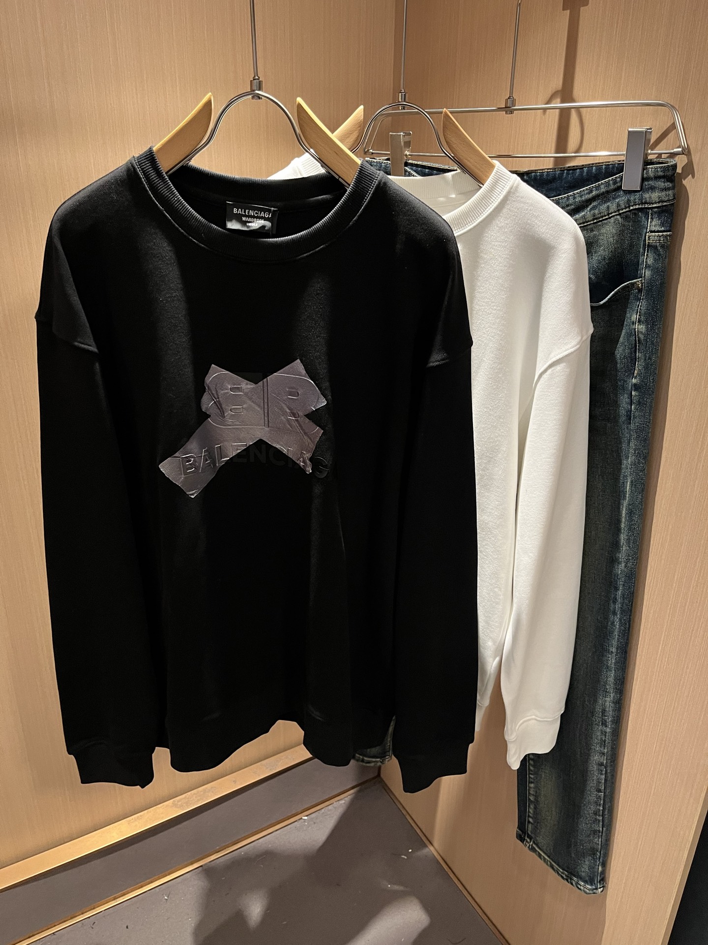 BALENCIA*巴黎*家 2025秋冬最新款百搭连帽卫衣，男女同款👫❤️经典标志图案字母logo图案压