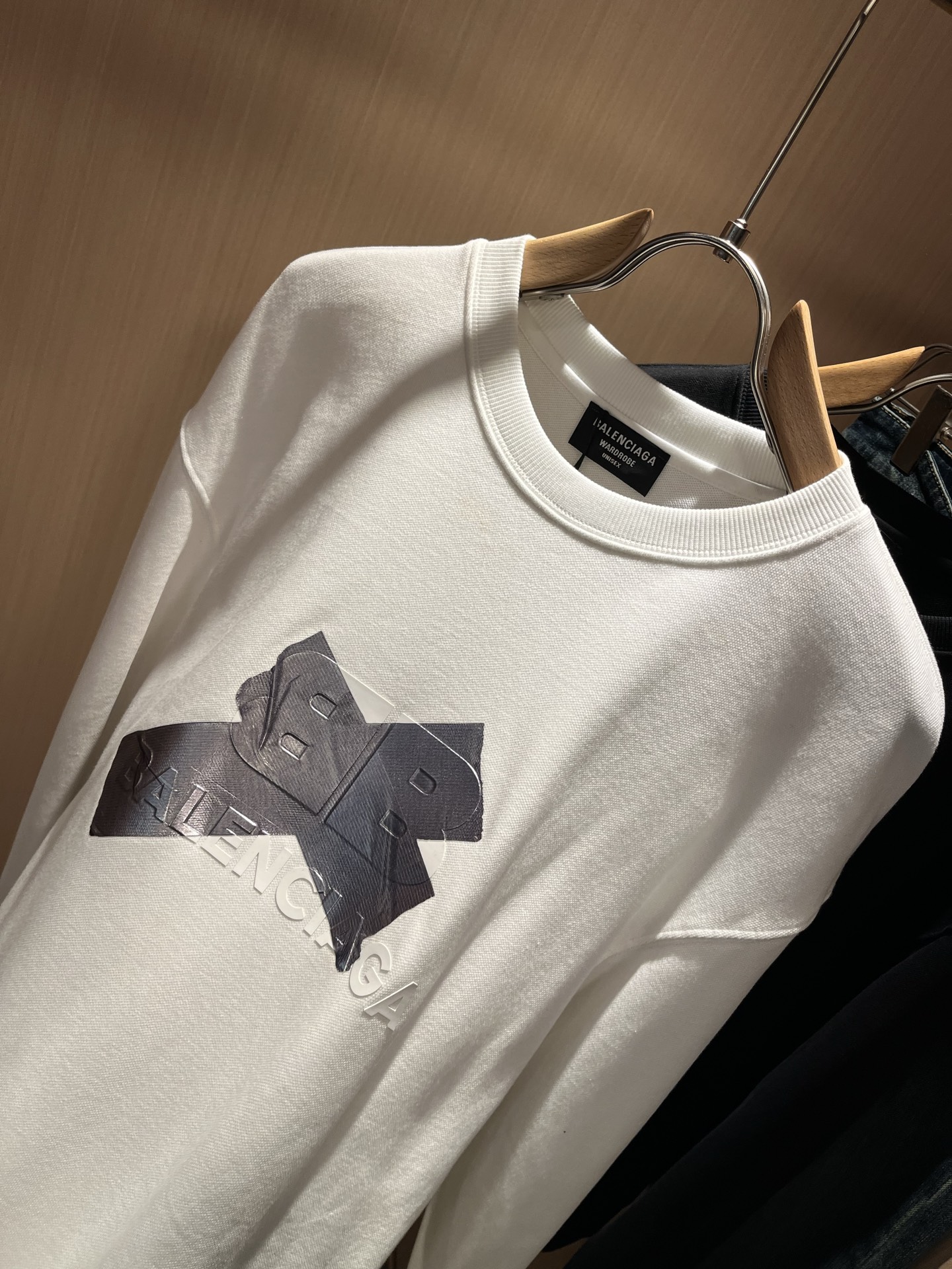 BALENCIA*巴黎*家 2025秋冬最新款百搭连帽卫衣，男女同款👫❤️经典标志图案字母logo图案压