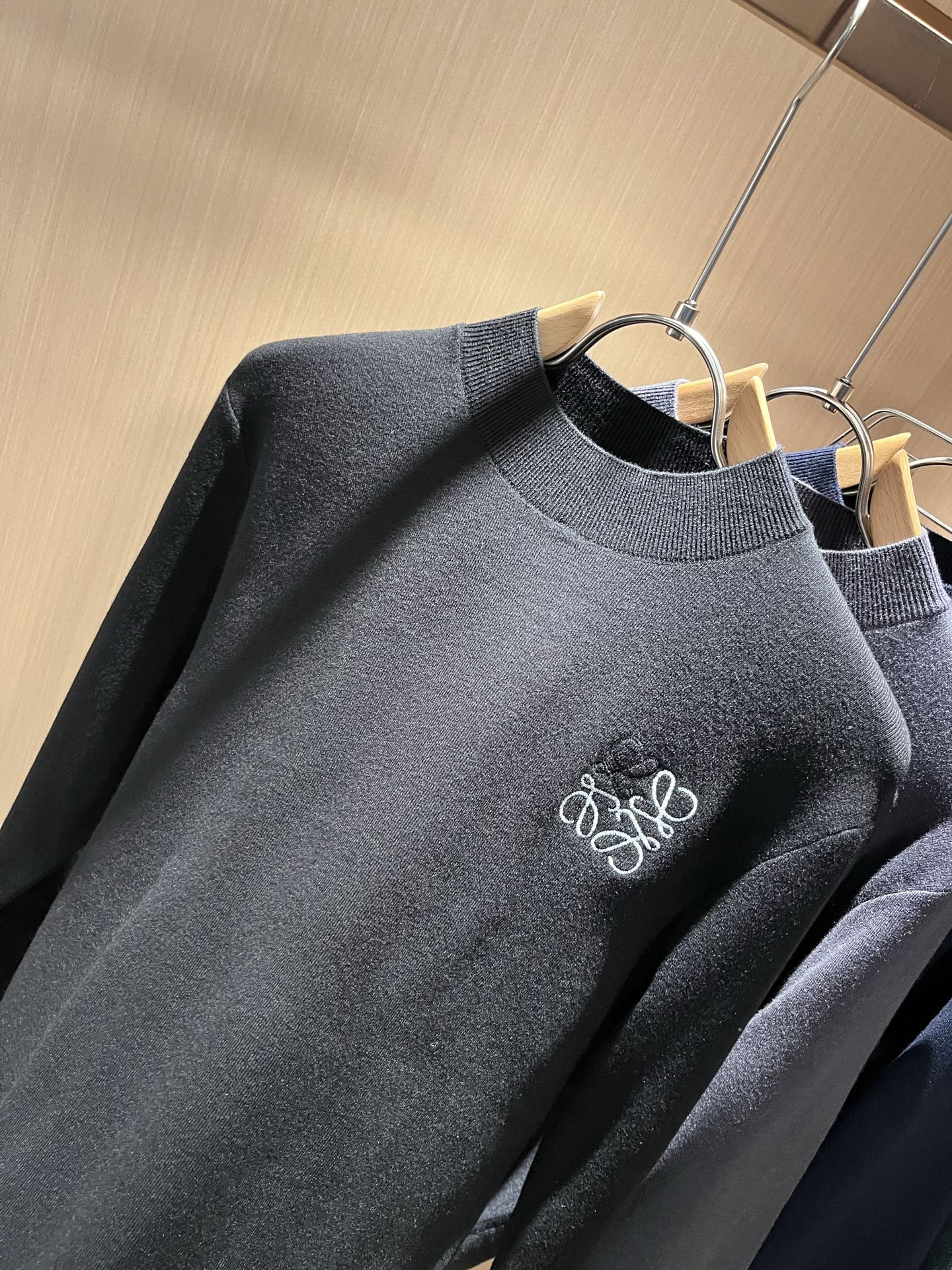 LO*WE/罗*威2025秋冬新款男女同款👫针织羊毛衫，贸易公司渠道货，2025年最新品，官柜同步售卖，