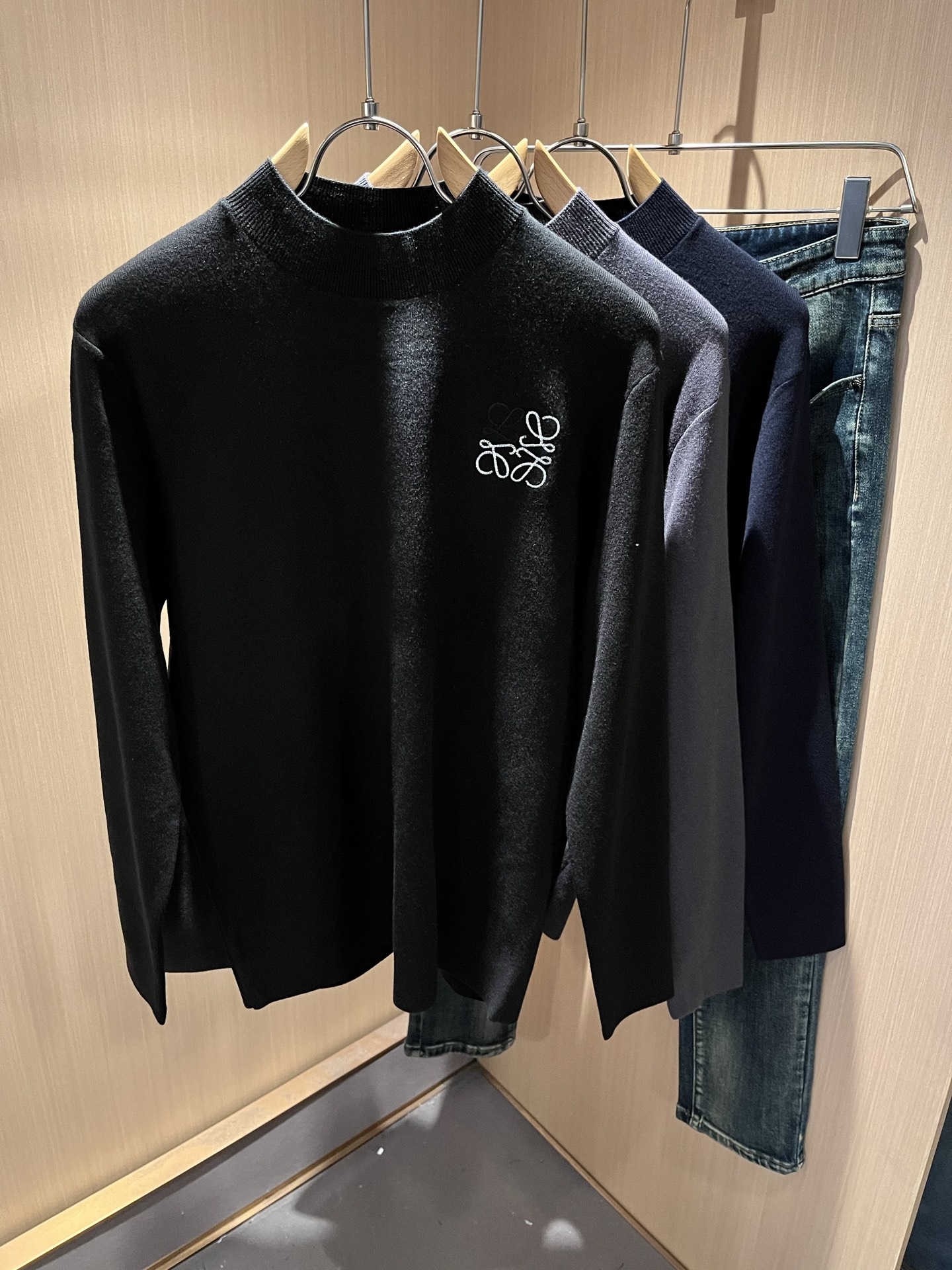 LO*WE/罗*威2025秋冬新款男女同款👫针织羊毛衫，贸易公司渠道货，2025年最新品，官柜同步售卖，