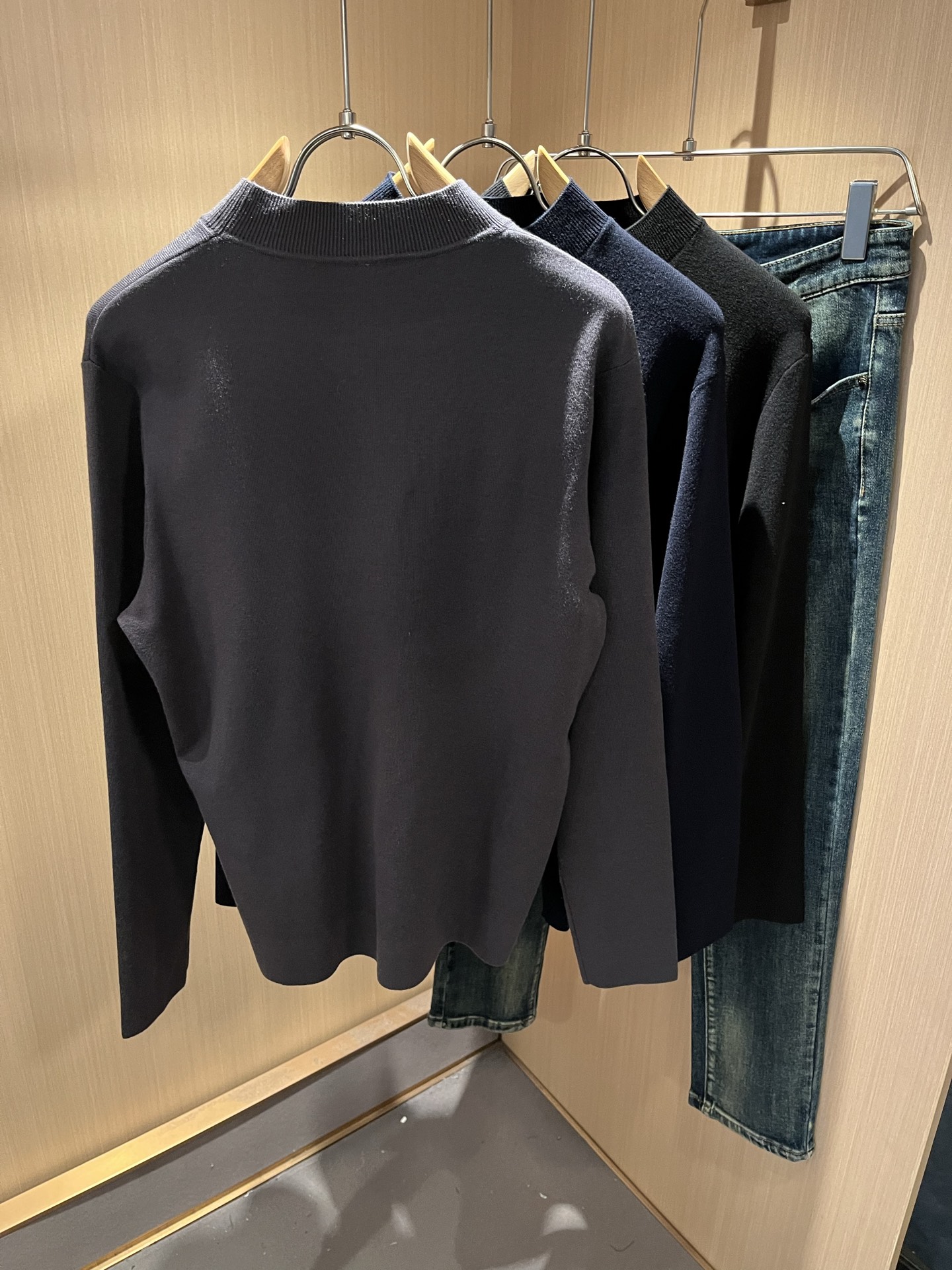 LO*WE/罗*威2025秋冬新款男女同款👫针织羊毛衫，贸易公司渠道货，2025年最新品，官柜同步售卖，