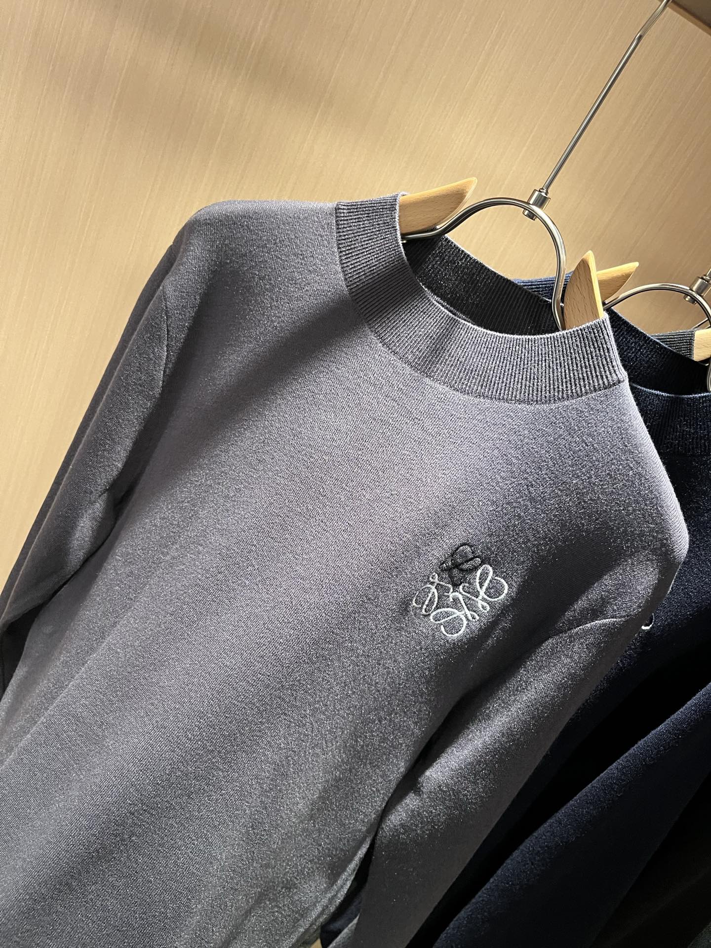 LO*WE/罗*威2025秋冬新款男女同款👫针织羊毛衫，贸易公司渠道货，2025年最新品，官柜同步售卖，