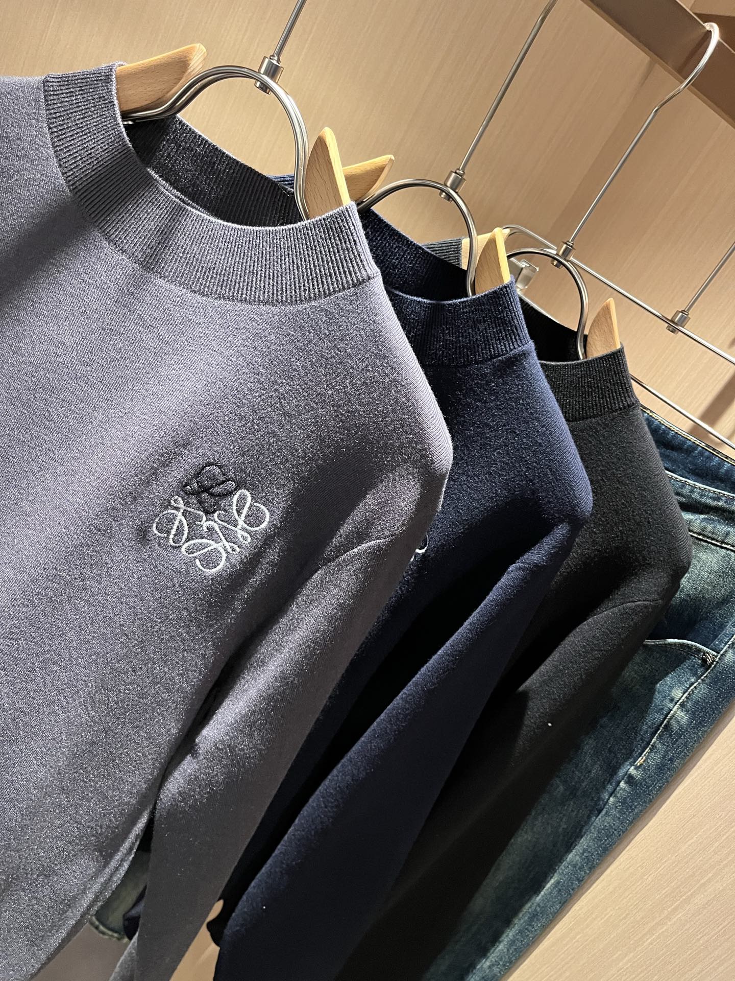 LO*WE/罗*威2025秋冬新款男女同款👫针织羊毛衫，贸易公司渠道货，2025年最新品，官柜同步售卖，