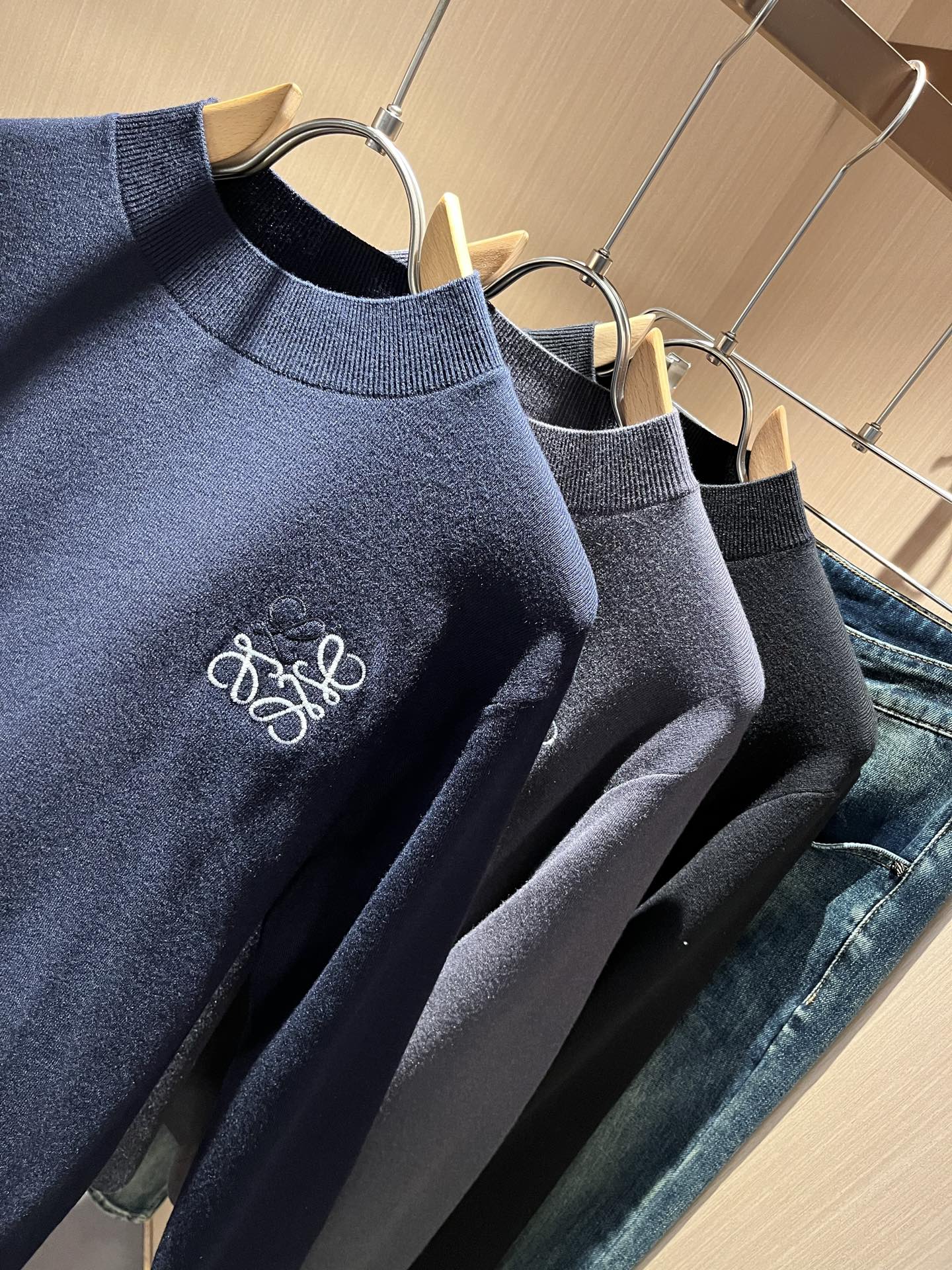 LO*WE/罗*威2025秋冬新款男女同款👫针织羊毛衫，贸易公司渠道货，2025年最新品，官柜同步售卖，