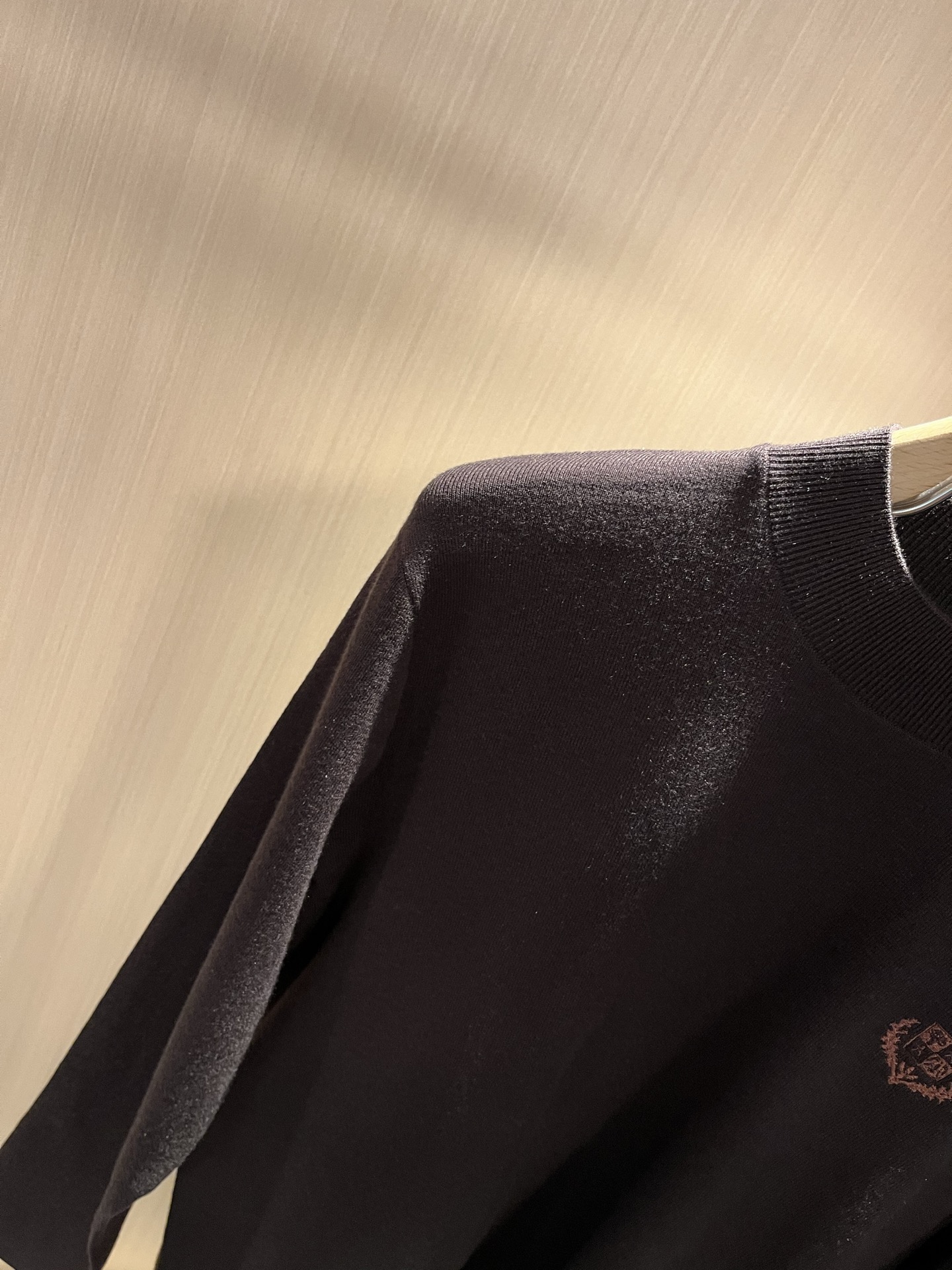 Loro Piana诺悠翩雅 2025秋冬男士最新的贸易订单针织羊毛衫，全品相！！上身舒适透气，不僵硬，