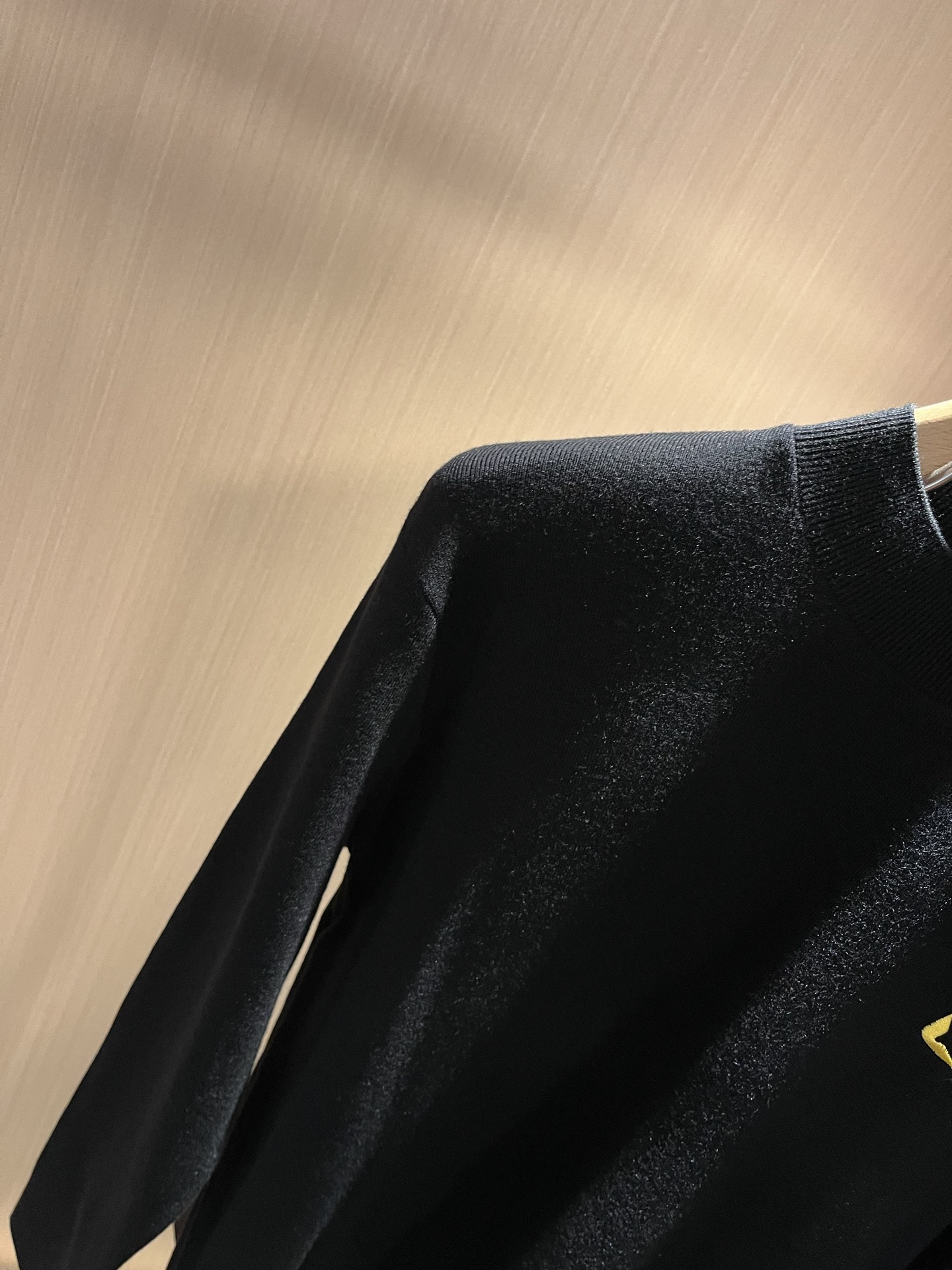 FEN*I 芬*迪 2025秋冬新款FD家族男女同款针织羊毛衫，男女同款👫百搭。意大利原厂订单，FD家族