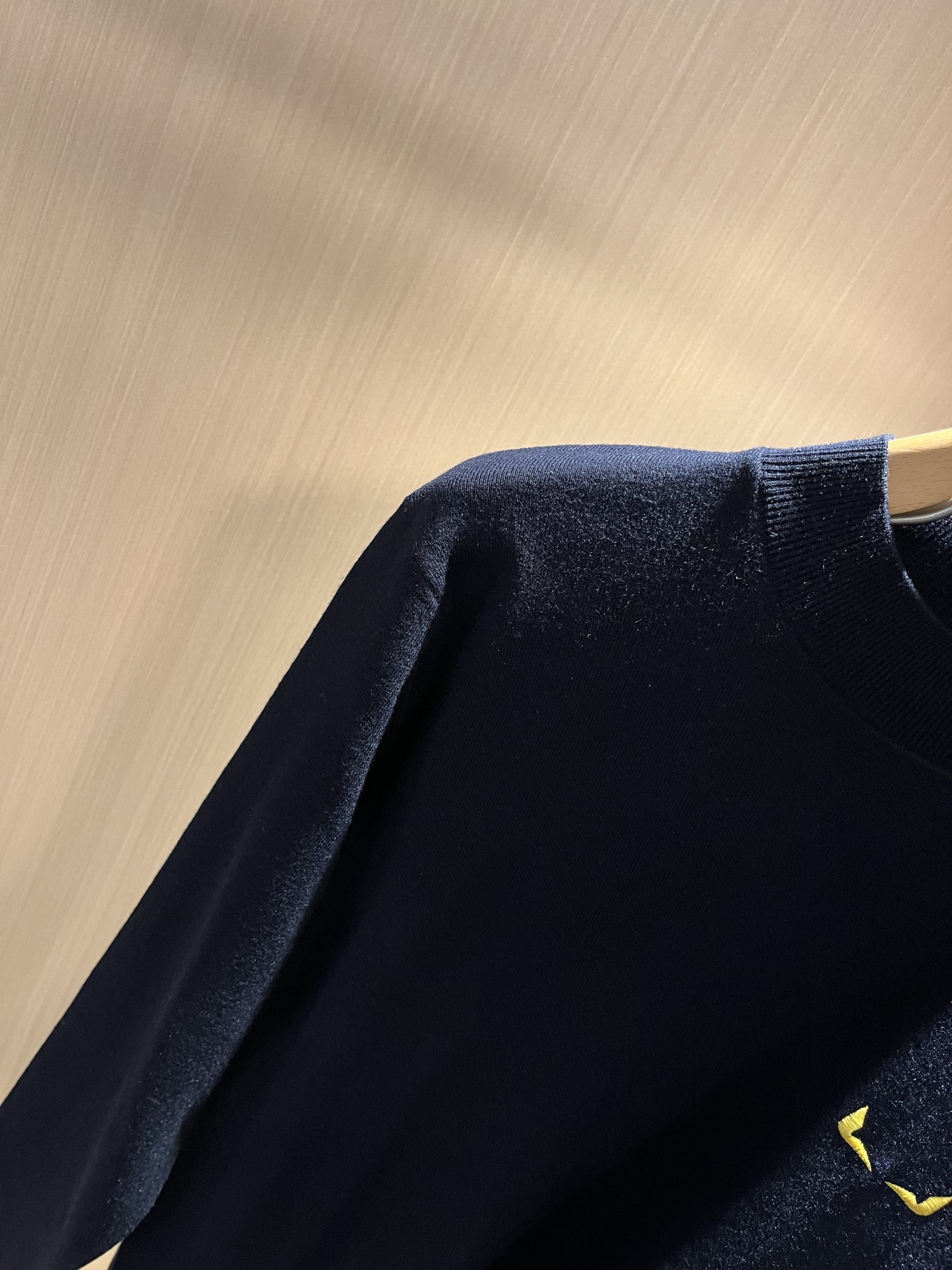 FEN*I 芬*迪 2025秋冬新款FD家族男女同款针织羊毛衫，男女同款👫百搭。意大利原厂订单，FD家族