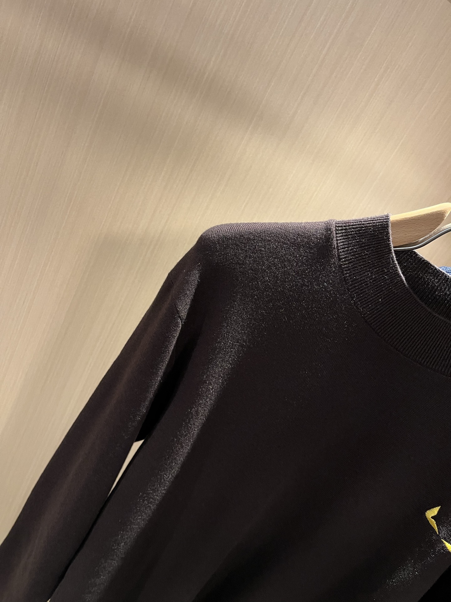 FEN*I 芬*迪 2025秋冬新款FD家族男女同款针织羊毛衫，男女同款👫百搭。意大利原厂订单，FD家族