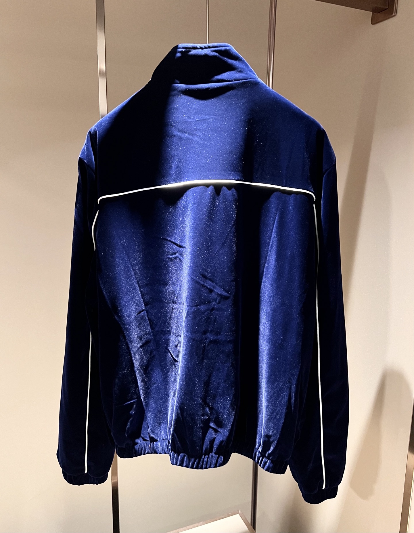 PRAD*A普*达 2025秋冬新款休闲套装，最新款全网独家首上！！~既经典有时尚百搭，谁不爱啊，将经典