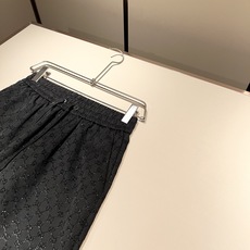 Gucc*古家 2025秋冬最新男女同款👫套装,贸易公司渠道稀出,同步官网发售 ! 新时尚元素设计 Gucc*古家 2025秋冬最新男女同款👫套装,贸易公司渠道稀出,同步官网发售 ! 新时尚元素设计