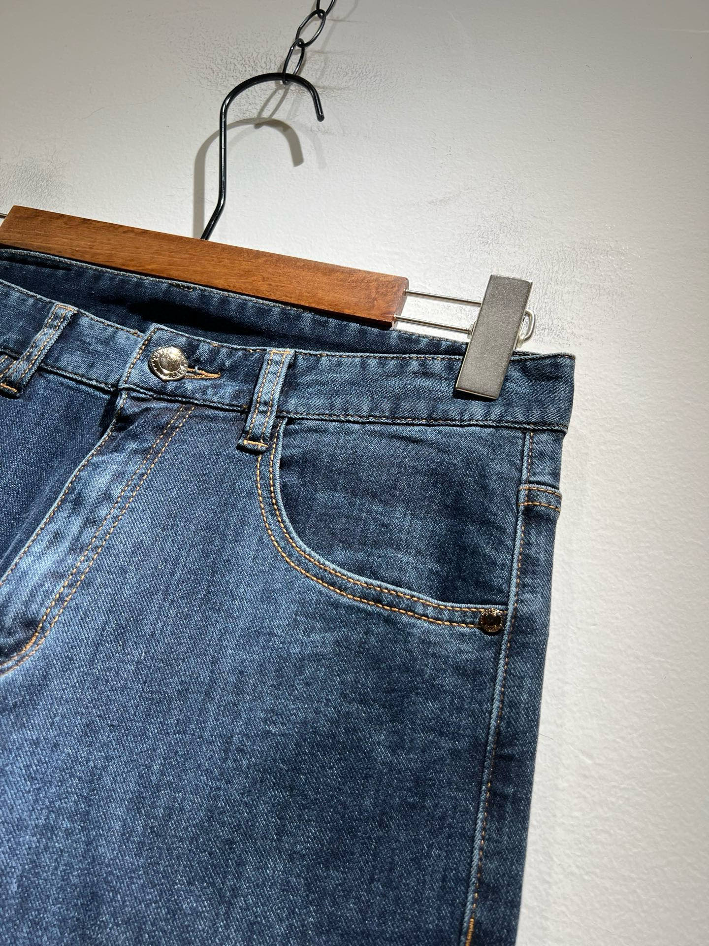 Zegna 杰尼亚 2025秋冬新款男士休闲牛仔裤，压轴的渠道货出现了！！柜台同步销售！ 毫不夸张的说，