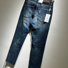Ferraga*mo菲拉*慕2025秋冬新款男款休闲小直筒牛仔裤 原单品质,原单品质高端时尚休闲水洗牛仔 Ferraga*mo菲拉*慕2025秋冬新款男款休闲小直筒牛仔裤 原单品质,原单品质高端时尚休闲水洗牛仔