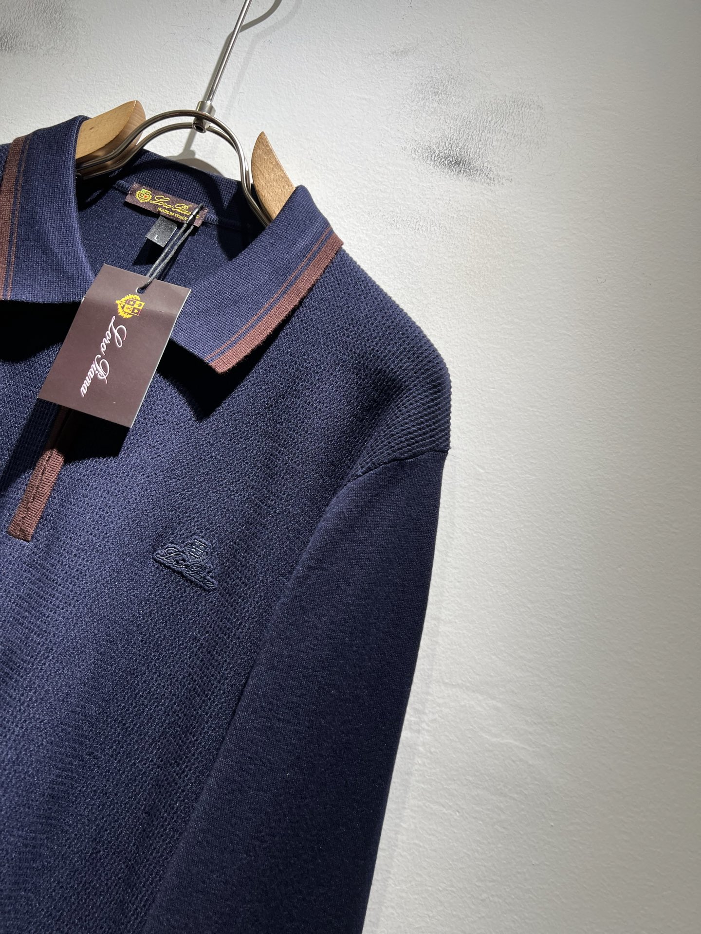 Loro Piana诺悠翩雅 2025秋冬男士最新的贸易订单针织羊毛衫，全品相！！上身舒适透气，不僵硬，