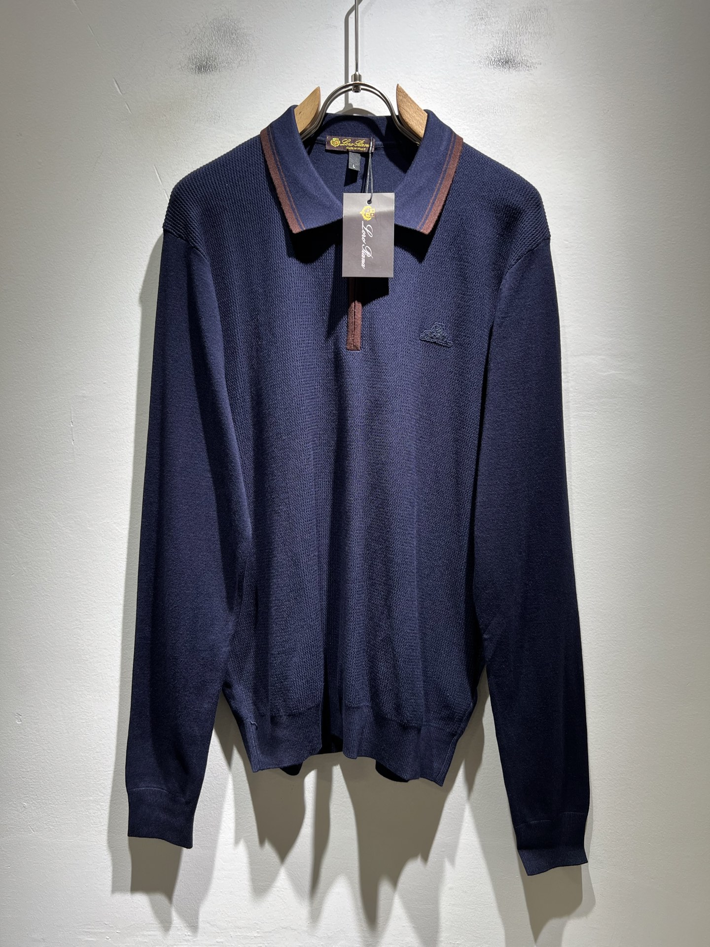 Loro Piana诺悠翩雅 2025秋冬男士最新的贸易订单针织羊毛衫，全品相！！上身舒适透气，不僵硬，