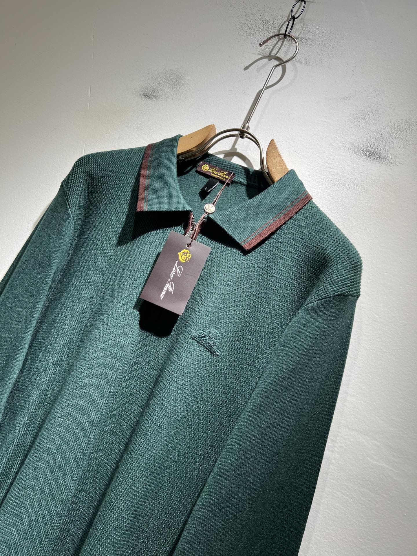 Loro Piana诺悠翩雅 2025秋冬男士最新的贸易订单针织羊毛衫，全品相！！上身舒适透气，不僵硬，