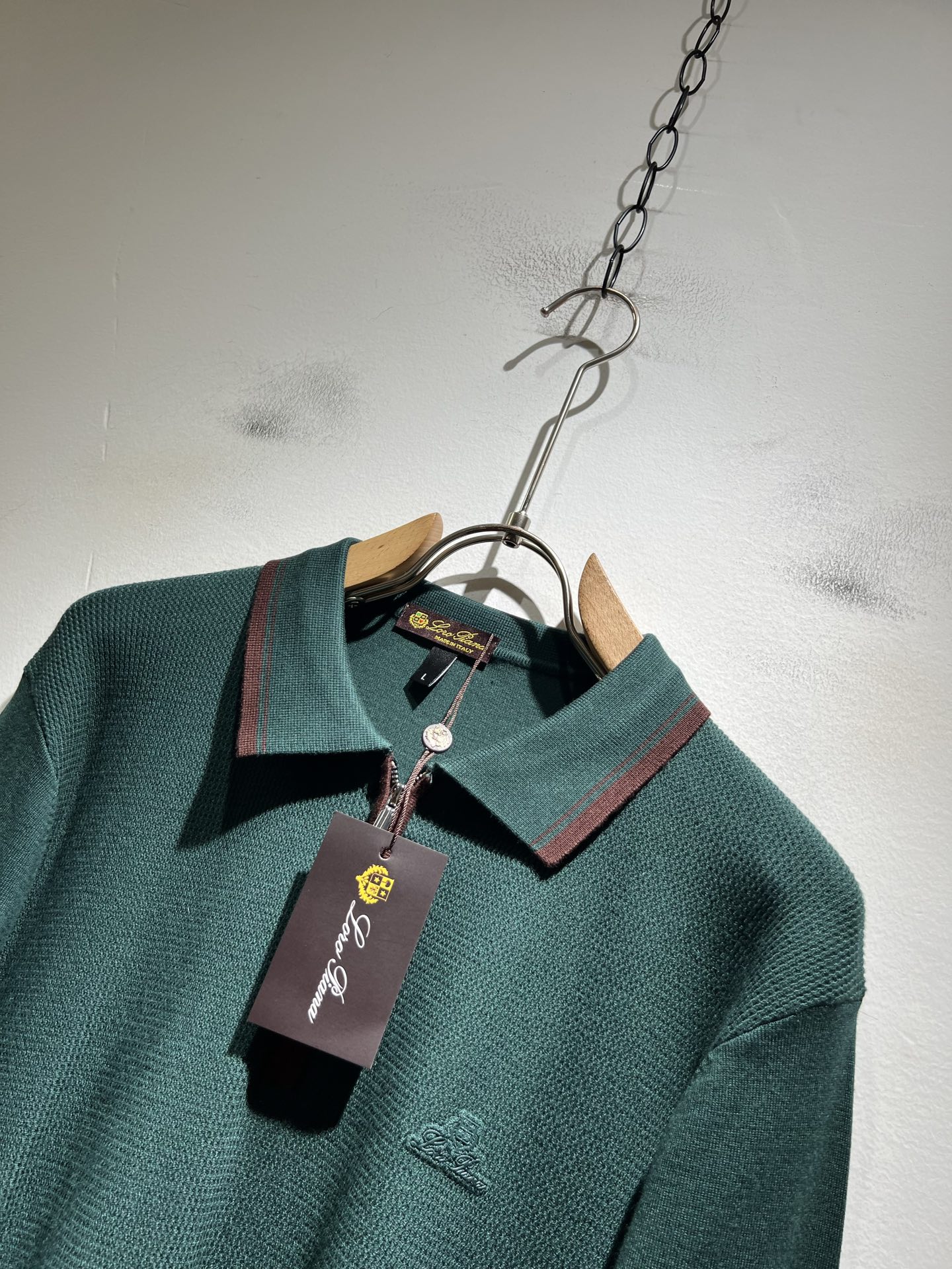 Loro Piana诺悠翩雅 2025秋冬男士最新的贸易订单针织羊毛衫，全品相！！上身舒适透气，不僵硬，