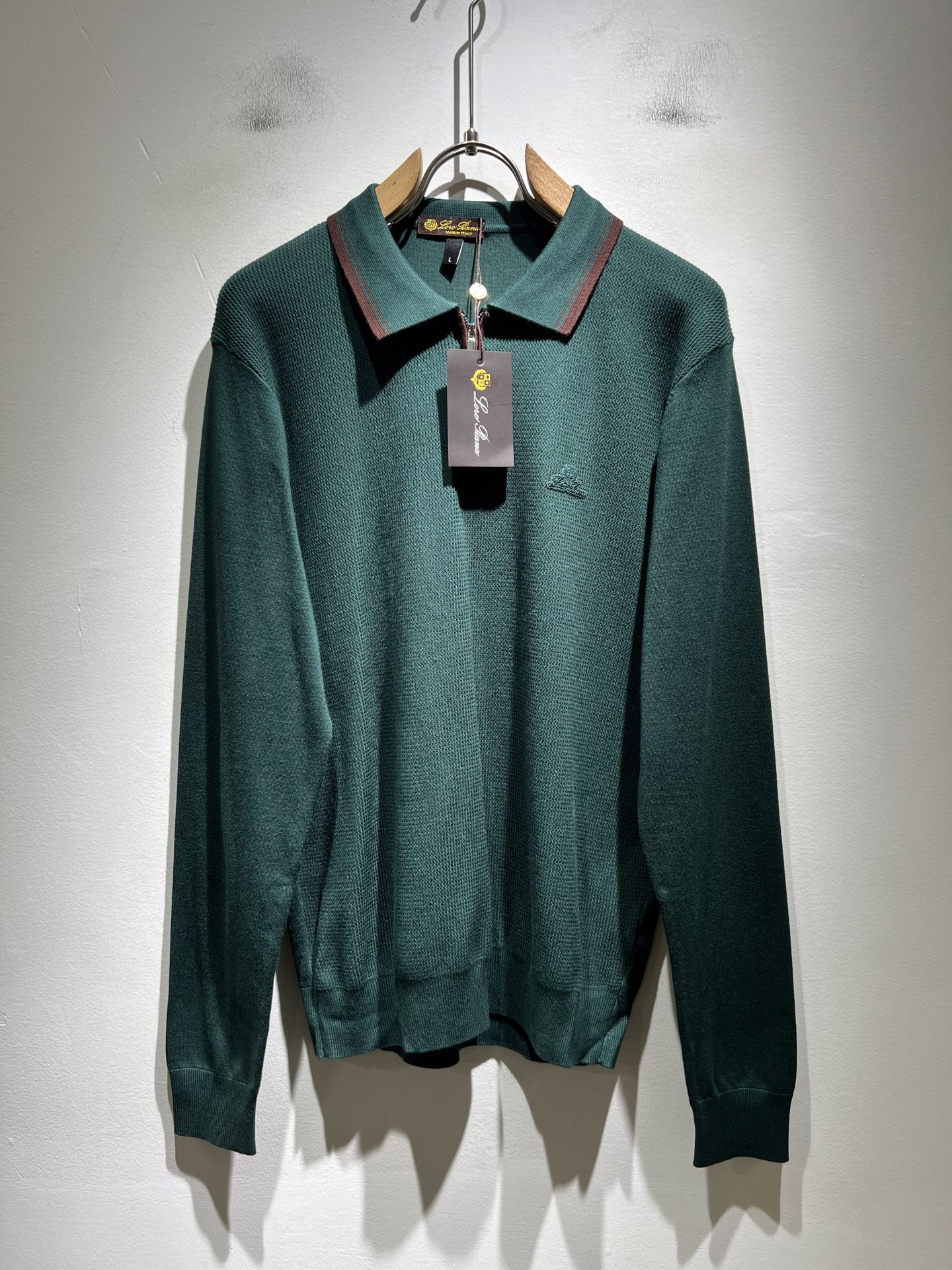 Loro Piana诺悠翩雅 2025秋冬男士最新的贸易订单针织羊毛衫，全品相！！上身舒适透气，不僵硬，