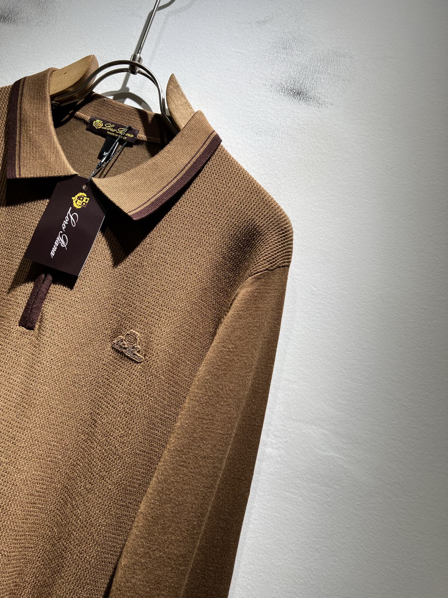 Loro Piana诺悠翩雅 2025秋冬男士最新的贸易订单针织羊毛衫，全品相！！上身舒适透气，不僵硬，