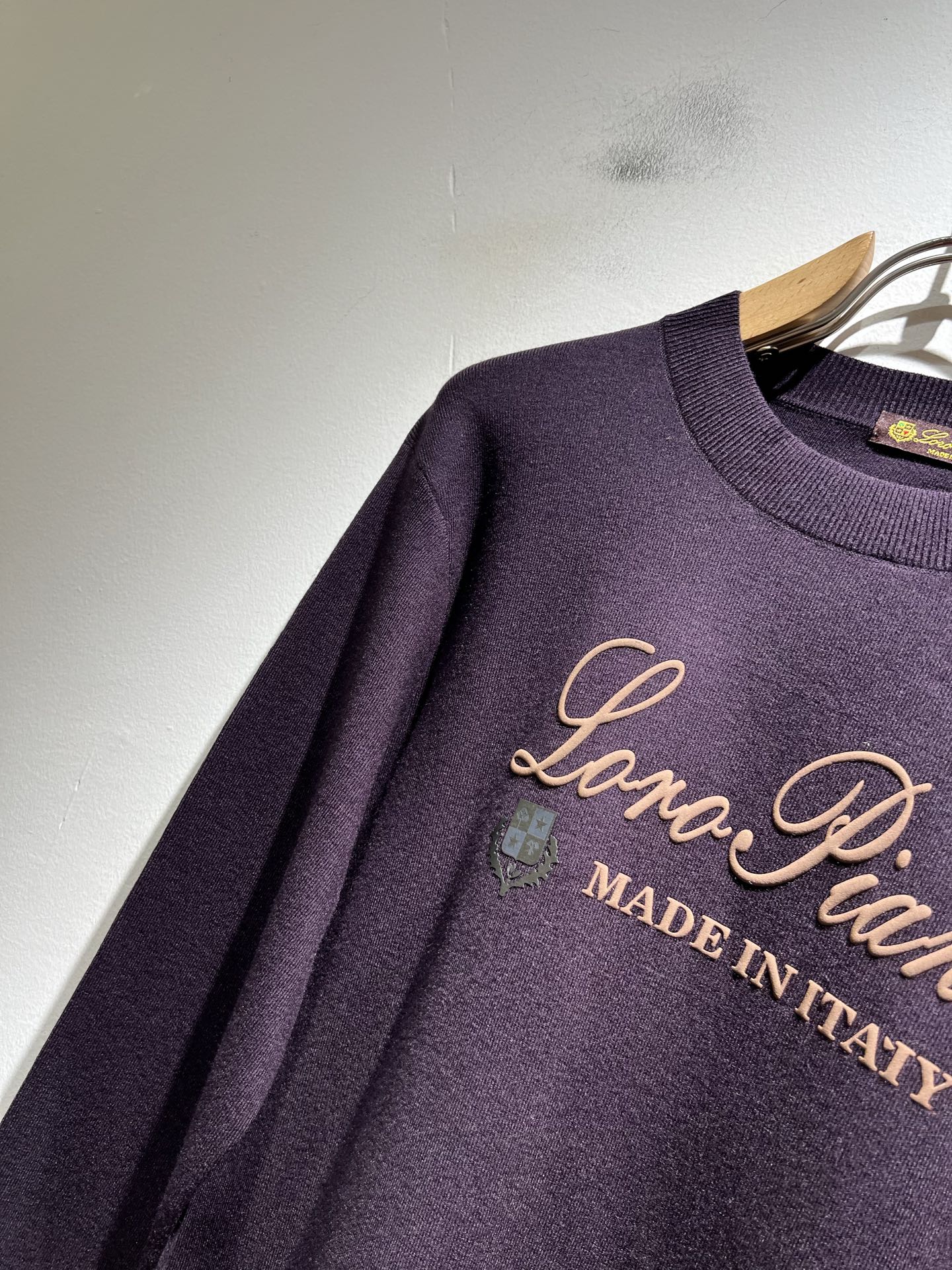 Loro Piana诺悠翩雅 2025秋冬男士最新的贸易订单针织羊毛衫，全品相！！上身舒适透气，不僵硬，