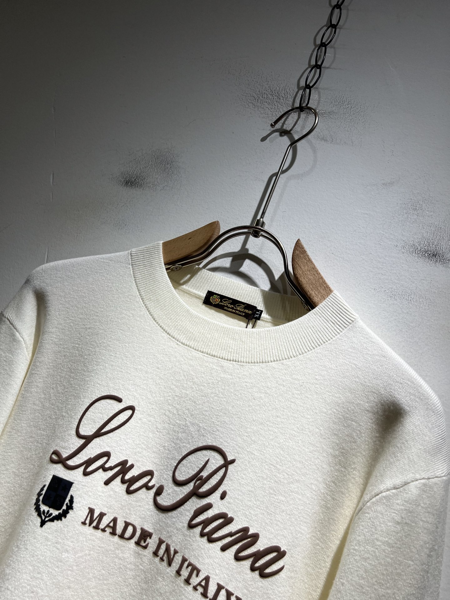 Loro Piana诺悠翩雅 2025秋冬男士最新的贸易订单针织羊毛衫，全品相！！上身舒适透气，不僵硬，