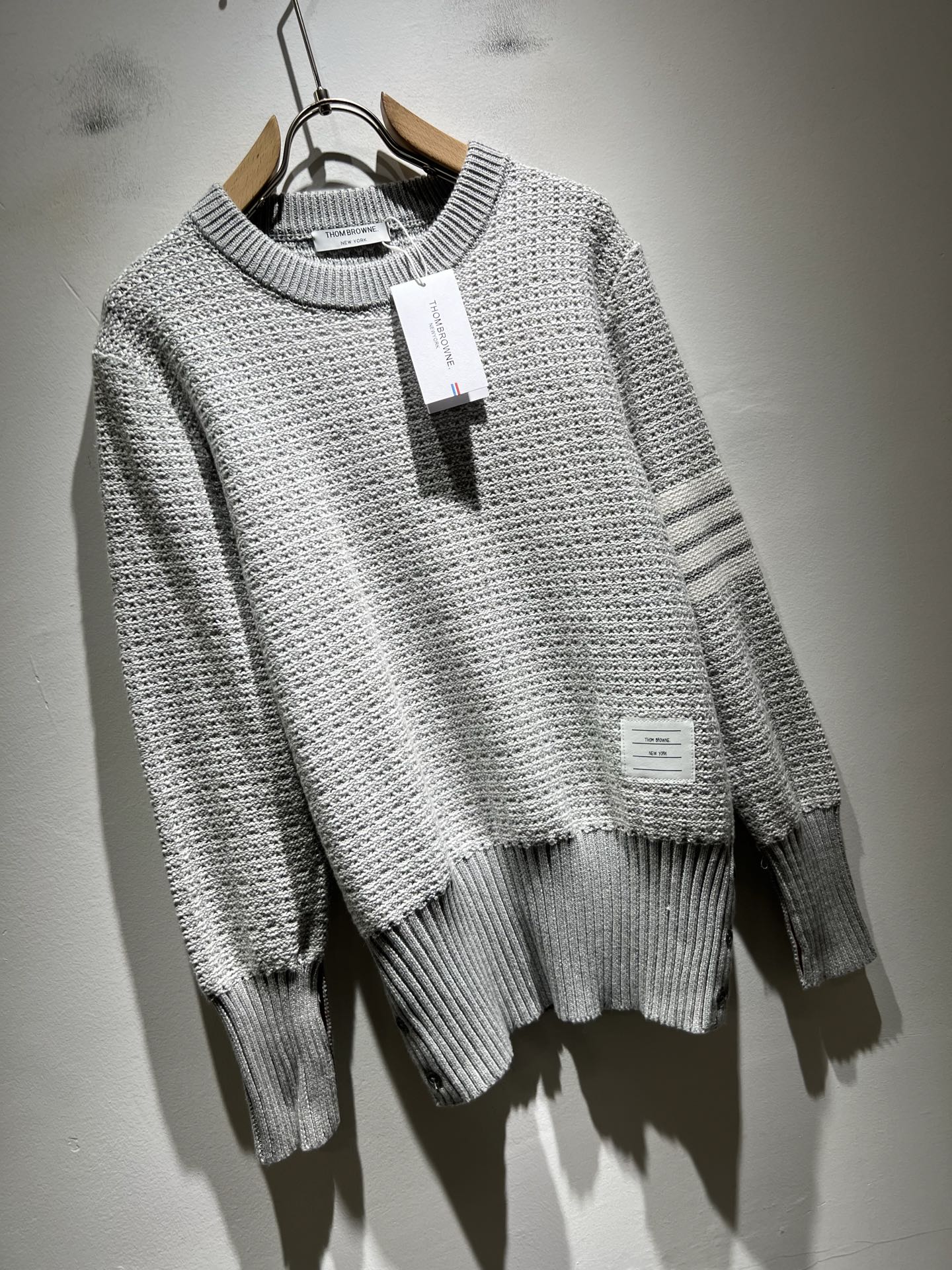 ThomBrow*e汤姆*朗2025秋冬新款男女同款👫针织羊毛衫，今年的专柜新品，男女同款👫超软羊毛面料