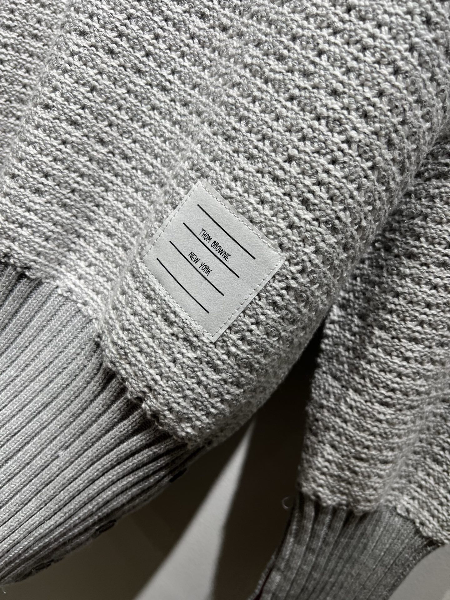 ThomBrow*e汤姆*朗2025秋冬新款男女同款👫针织羊毛衫，今年的专柜新品，男女同款👫超软羊毛面料