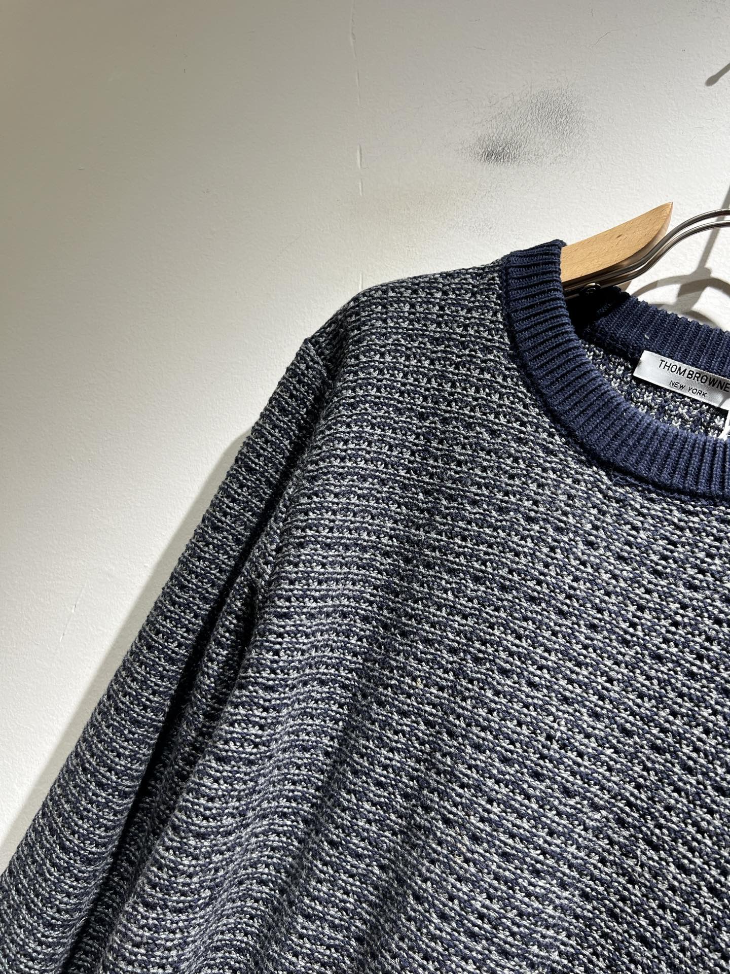 ThomBrow*e汤姆*朗2025秋冬新款男女同款👫针织羊毛衫，今年的专柜新品，男女同款👫超软羊毛面料
