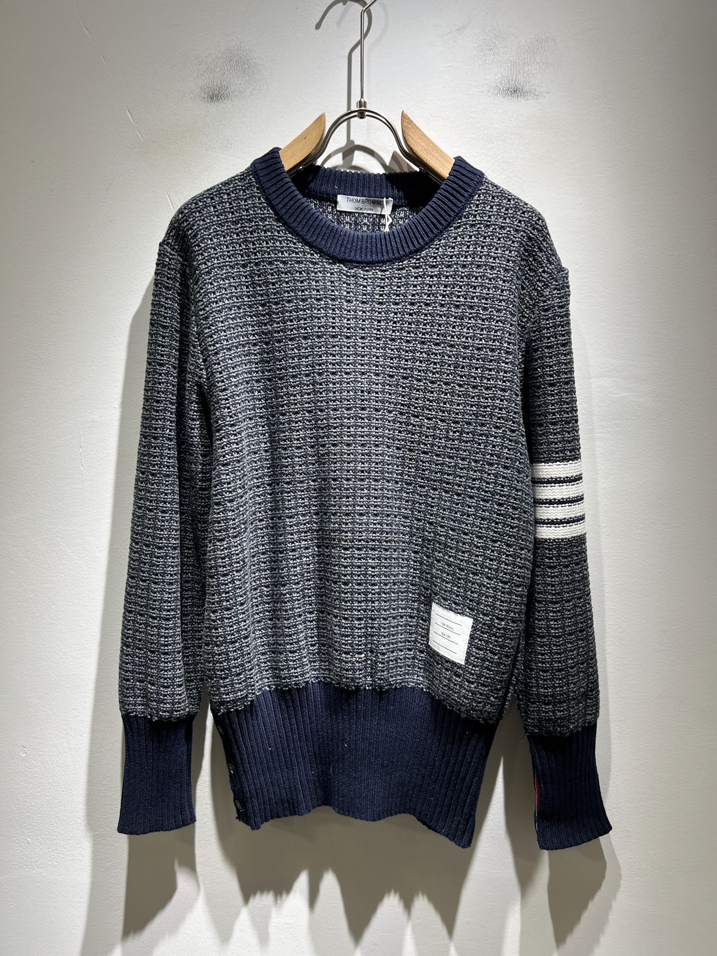 ThomBrow*e汤姆*朗2025秋冬新款男女同款👫针织羊毛衫，今年的专柜新品，男女同款👫超软羊毛面料