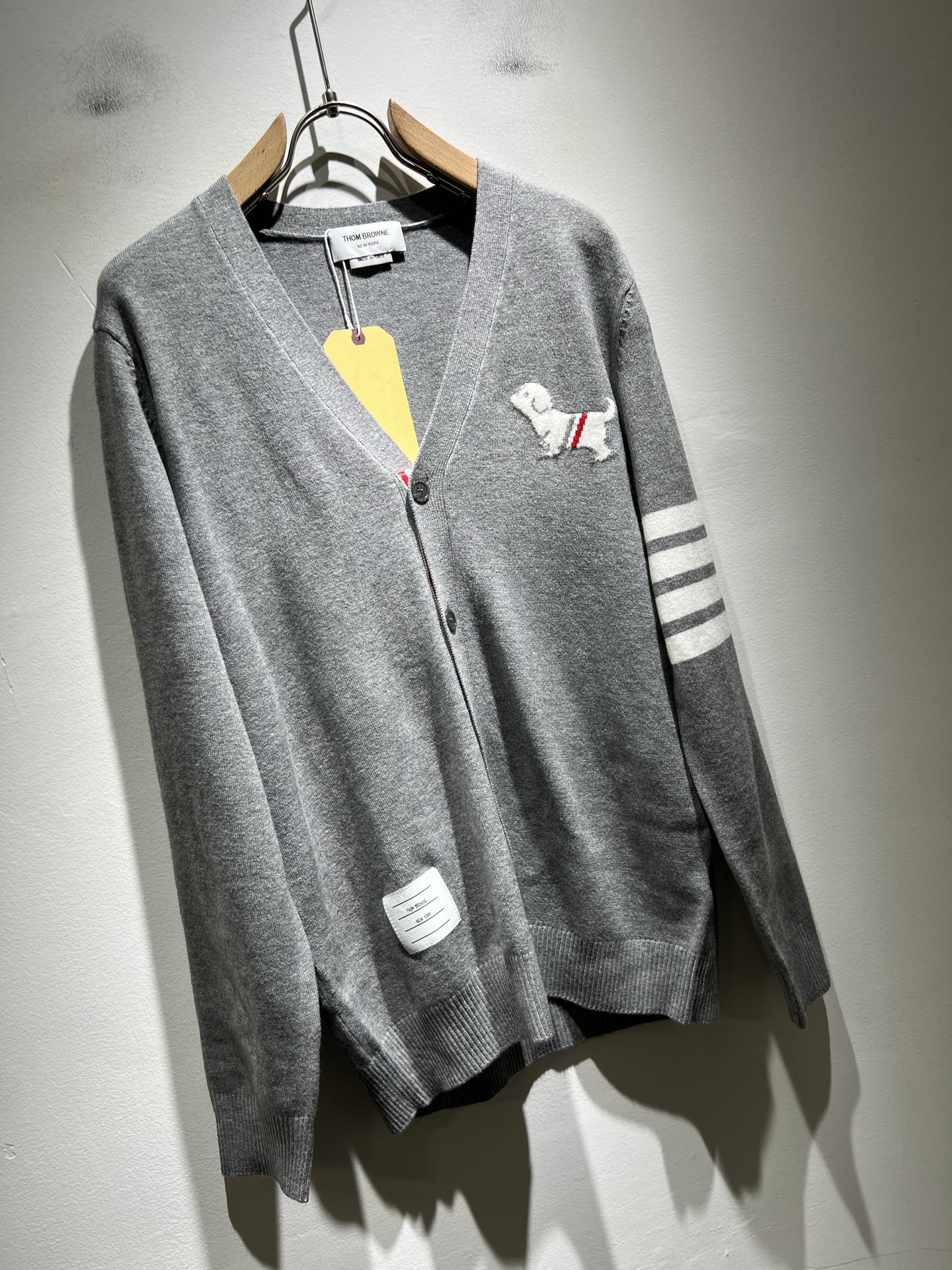 ThomBrow*e汤姆*朗2025秋冬新款男女同款👫针织羊毛开衫，今年的专柜新品，男女同款👫超软羊毛面