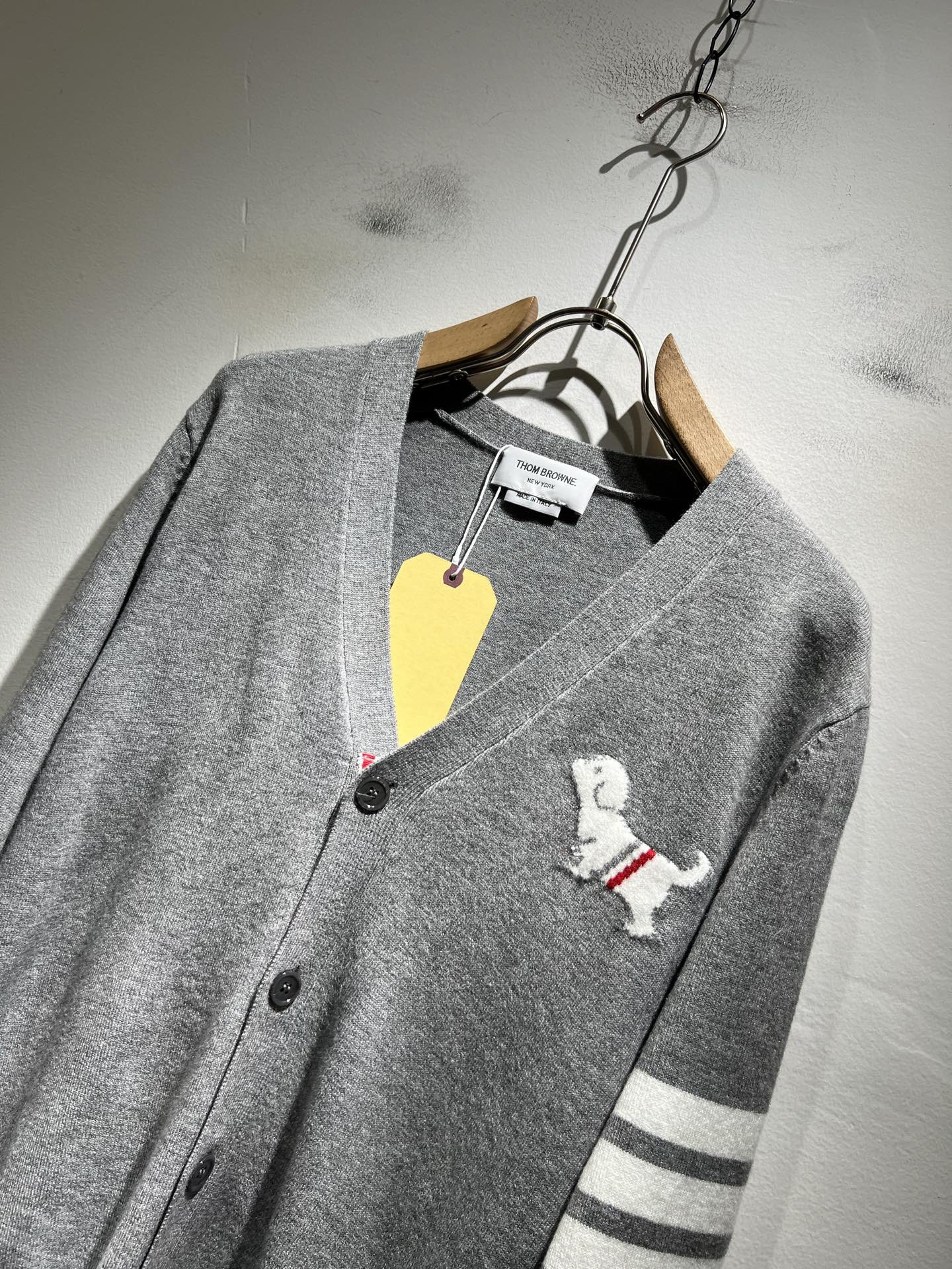 ThomBrow*e汤姆*朗2025秋冬新款男女同款👫针织羊毛开衫，今年的专柜新品，男女同款👫超软羊毛面