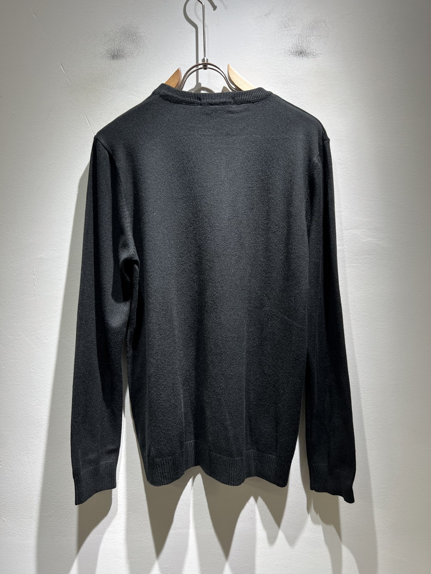 Ferraga*mo菲拉*慕 2025秋冬新款男士针织羊毛衫，采用进口专属针织羊毛面料！！简单菲拉*慕L