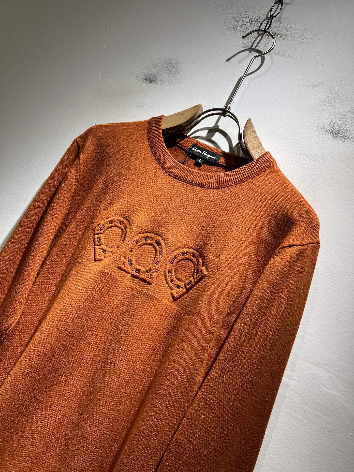 Ferraga*mo菲拉*慕 2025秋冬新款男士针织羊毛衫，采用进口专属针织羊毛面料！！简单菲拉*慕L