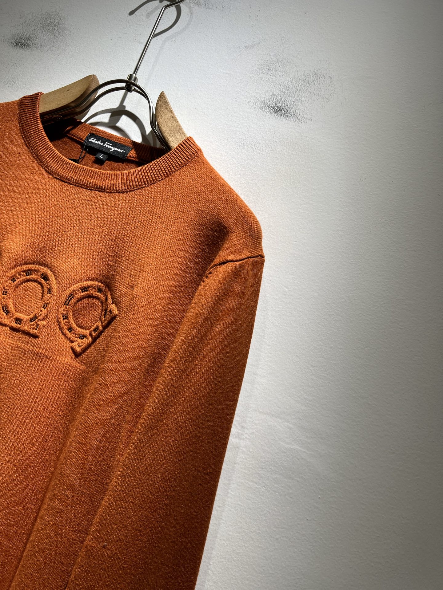 Ferraga*mo菲拉*慕 2025秋冬新款男士针织羊毛衫，采用进口专属针织羊毛面料！！简单菲拉*慕L