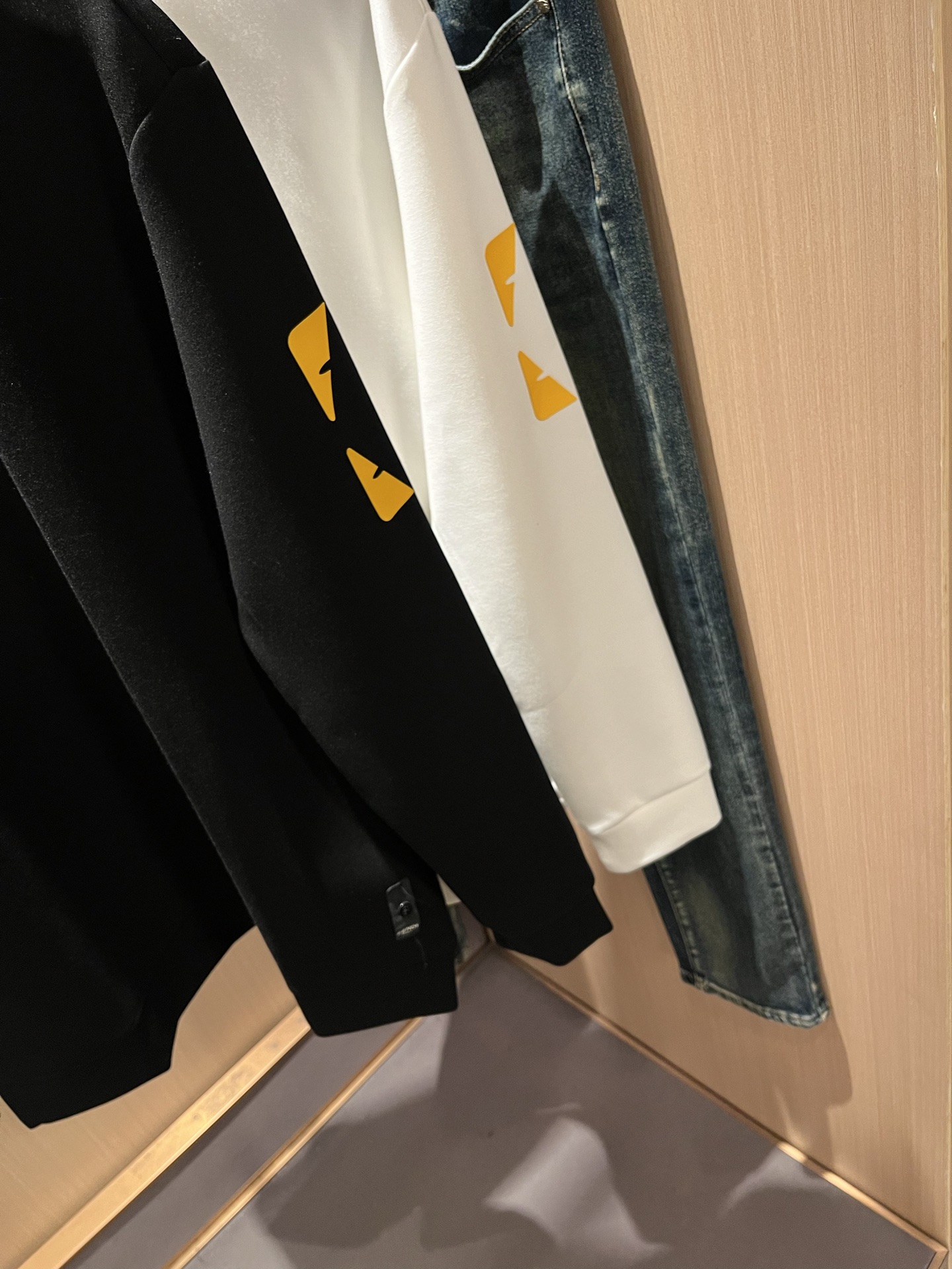 【⚠️最大穿240斤】 FEN*I 芬*迪2025秋冬新款FD家族男女同款卫衣，男女同款👫百搭。意大利原