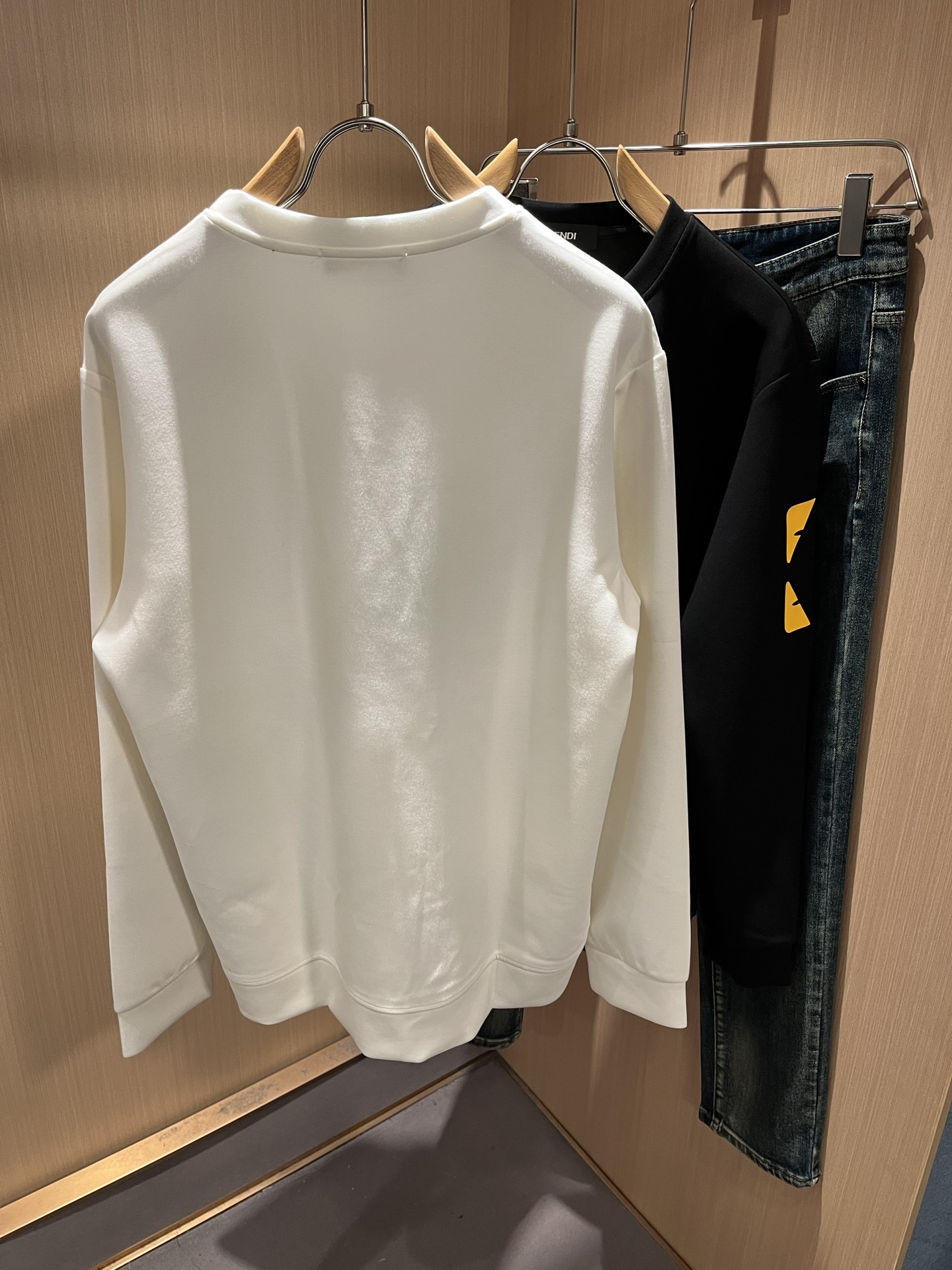 【⚠️最大穿240斤】 FEN*I 芬*迪2025秋冬新款FD家族男女同款卫衣，男女同款👫百搭。意大利原