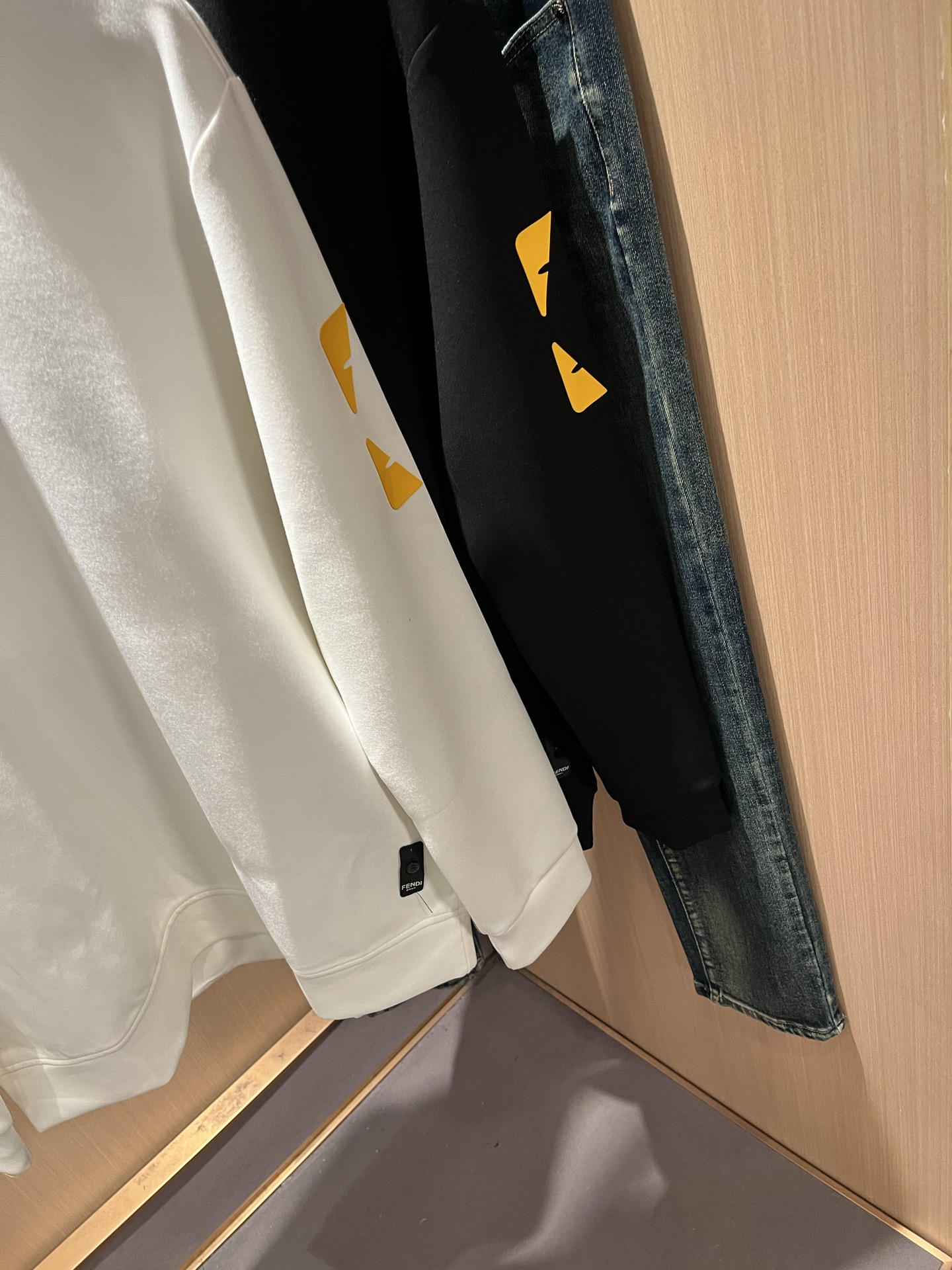 【⚠️最大穿240斤】 FEN*I 芬*迪2025秋冬新款FD家族男女同款卫衣，男女同款👫百搭。意大利原